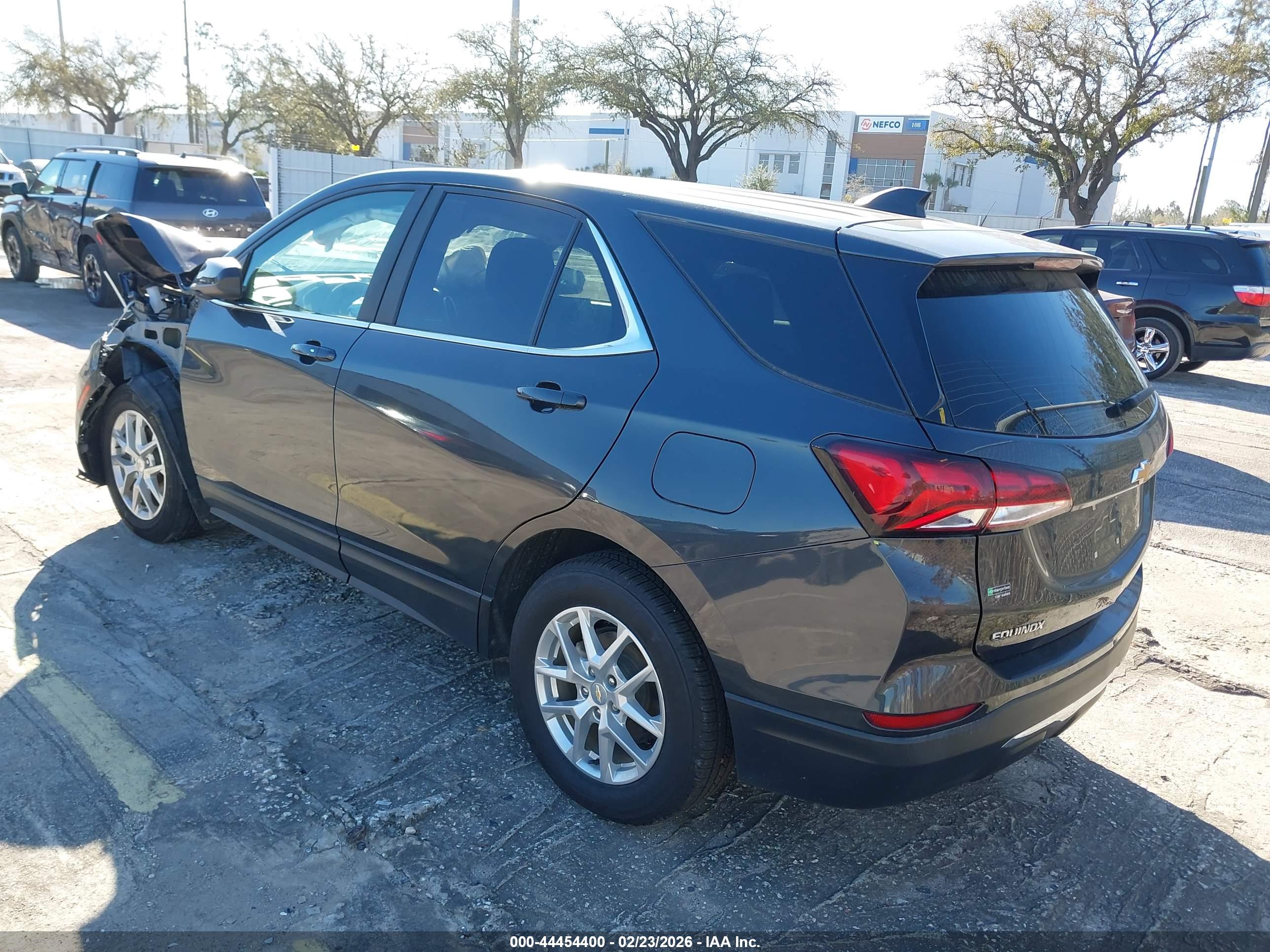CHEVROLET EQUINOX image 3