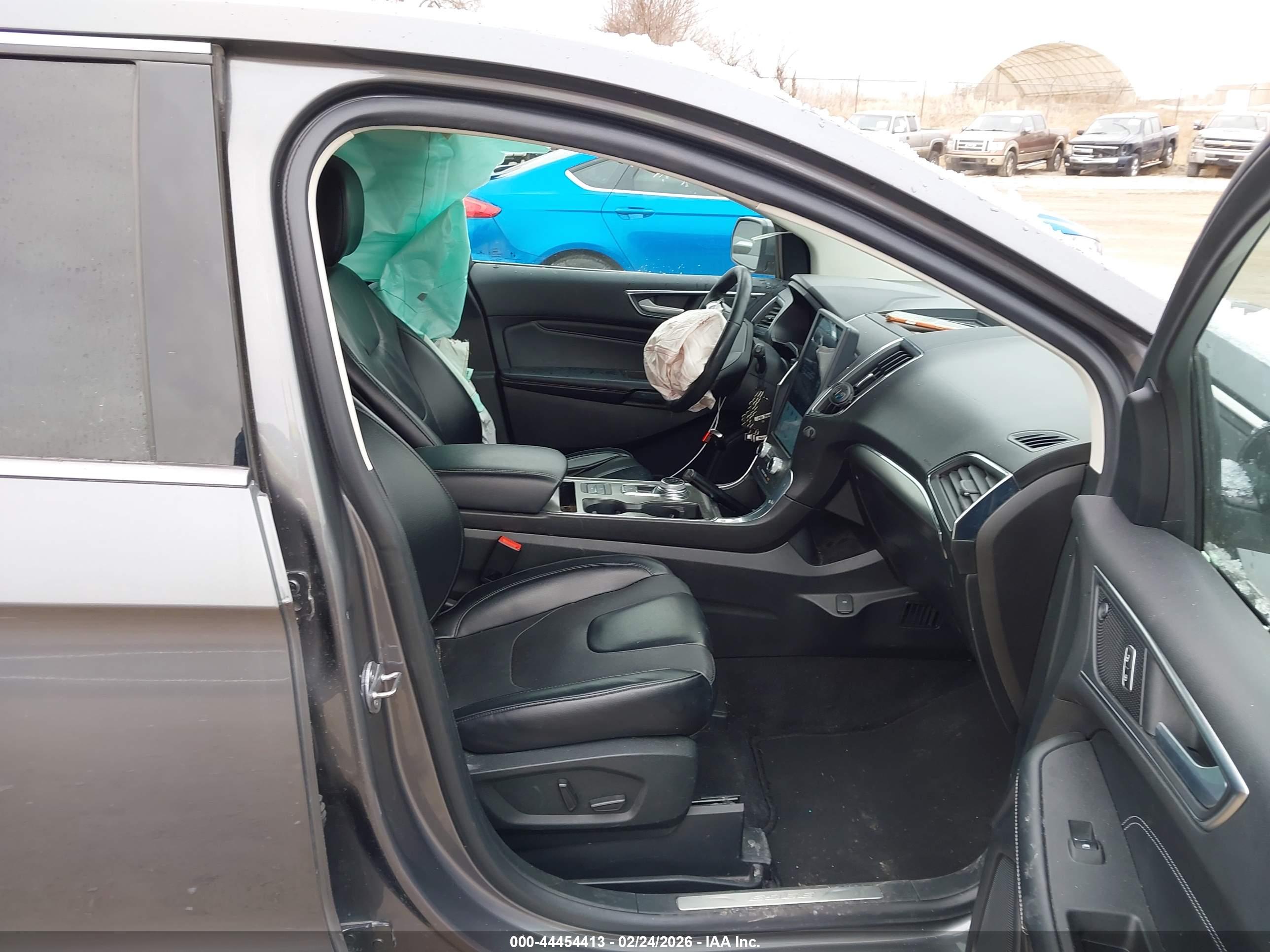 FORD EDGE image 5