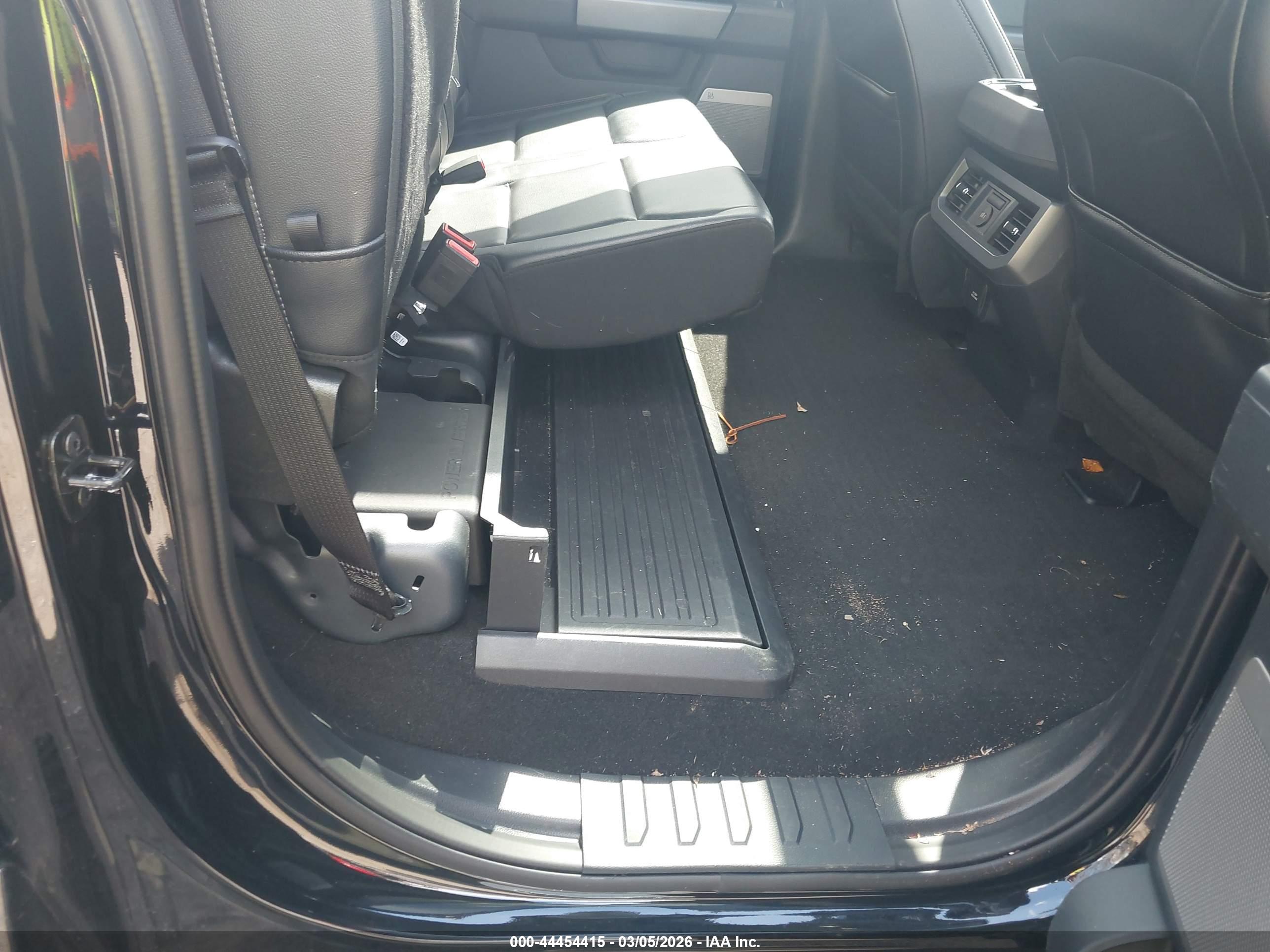 FORD F-250 image 8