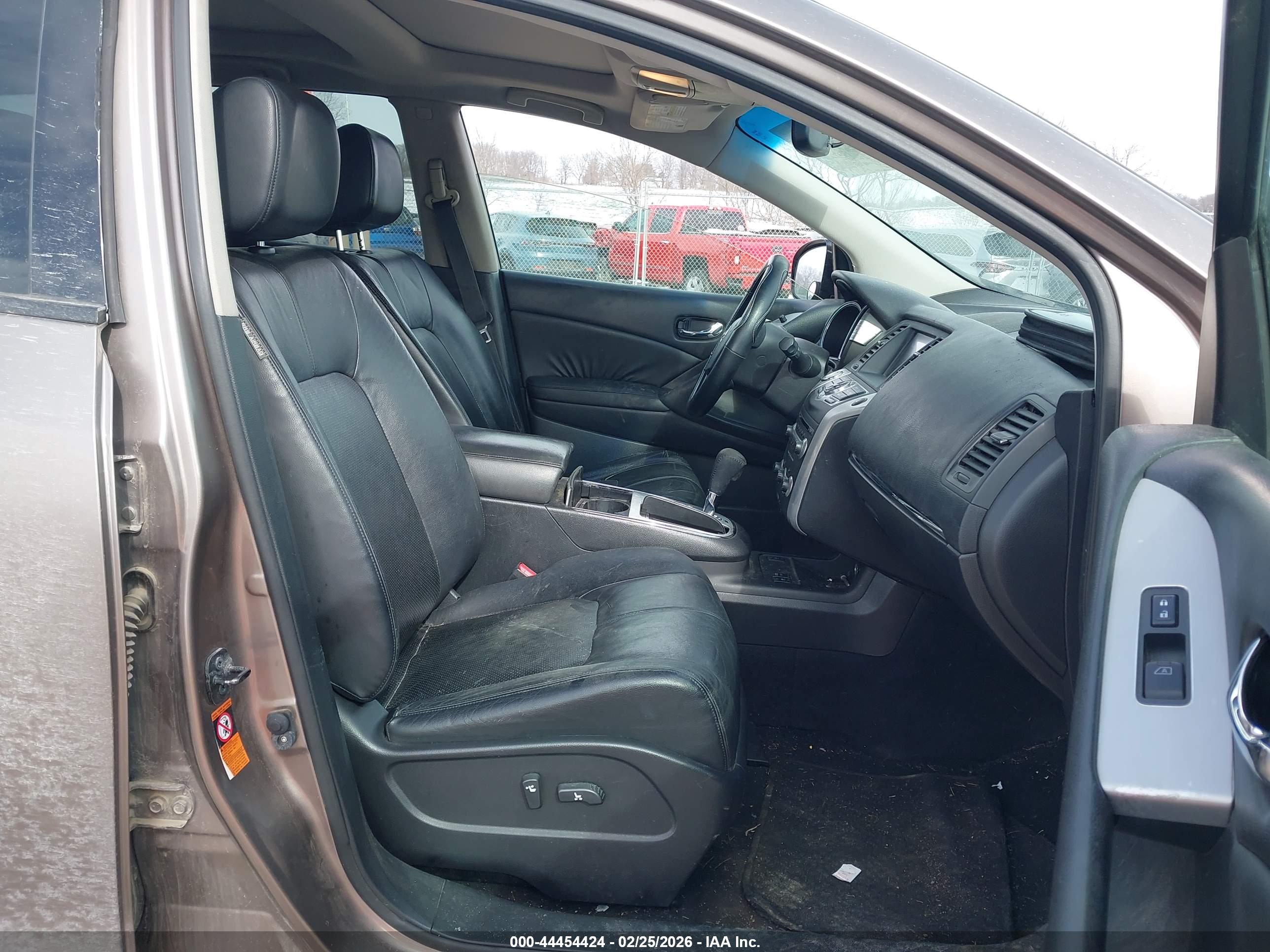 NISSAN MURANO image 5