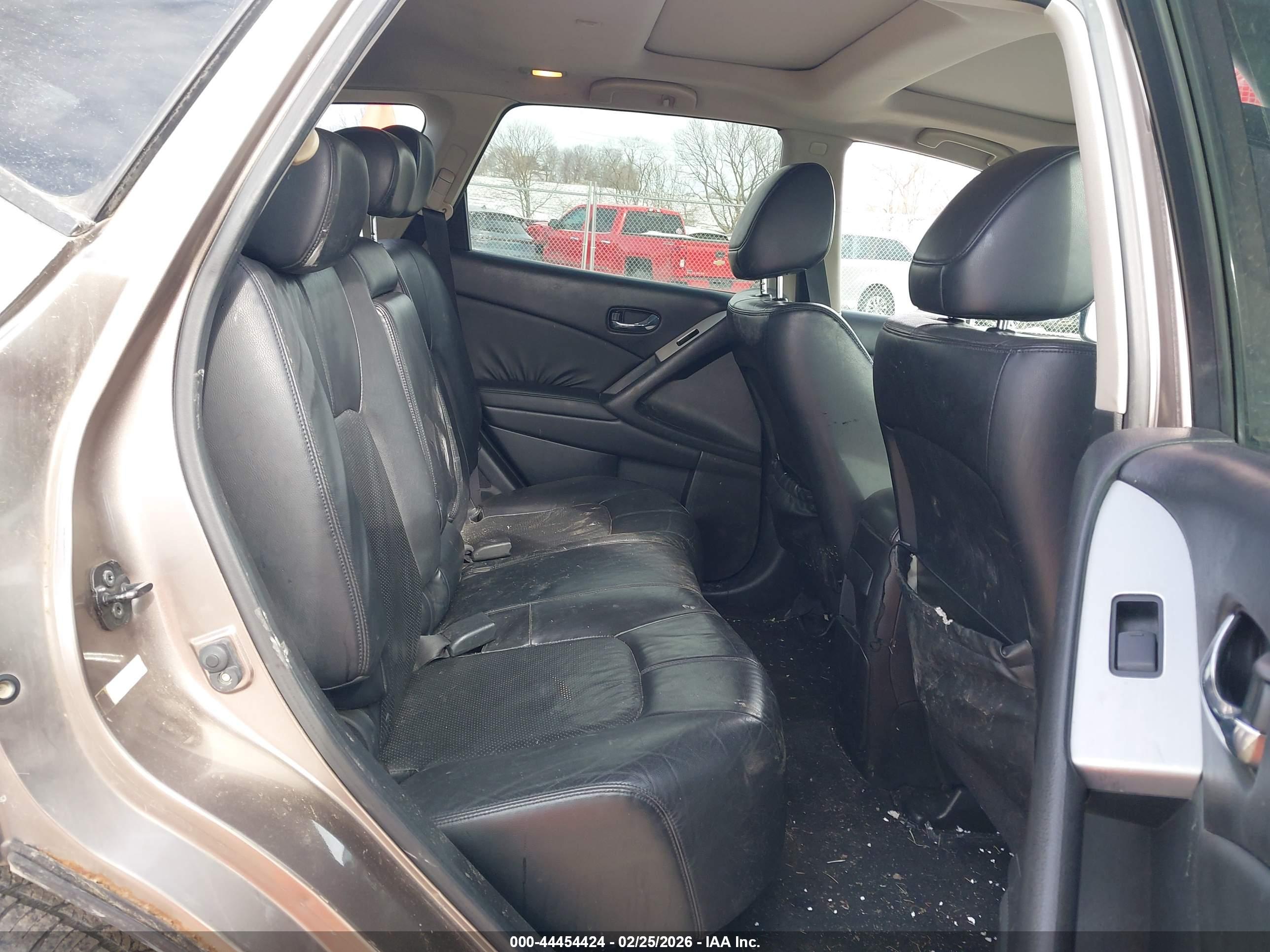 NISSAN MURANO image 8