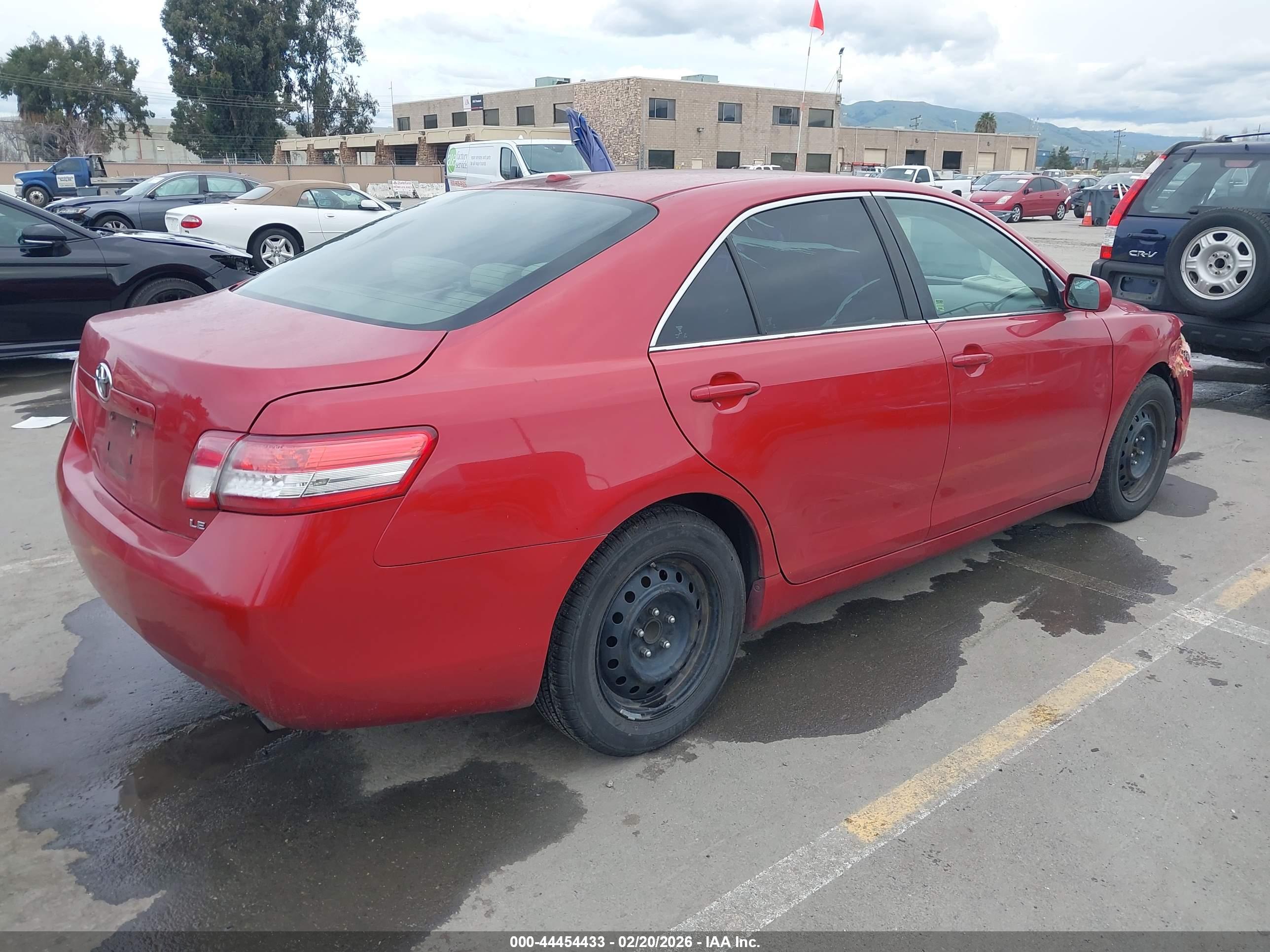 TOYOTA CAMRY image 4