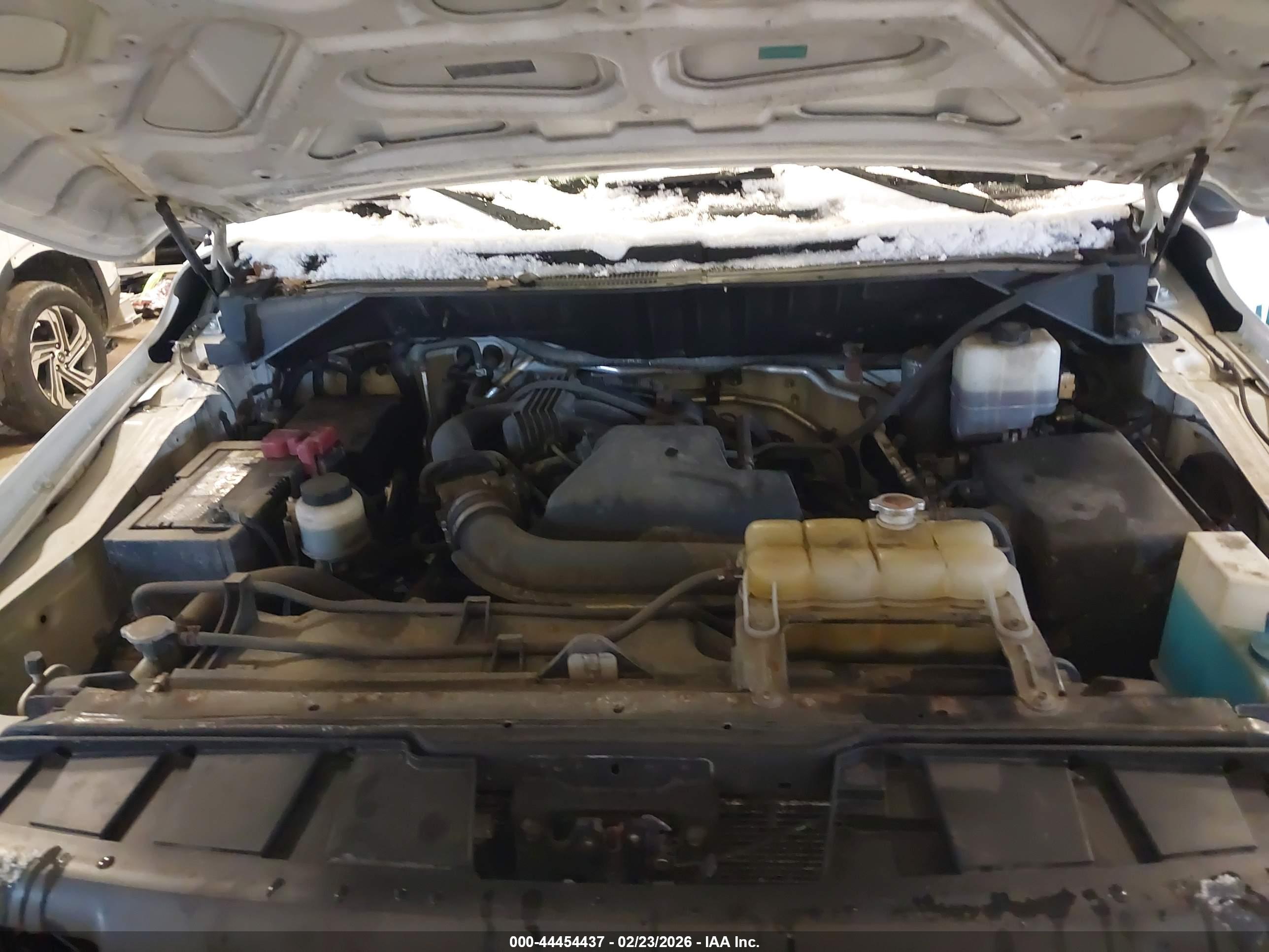 NISSAN NV image 10