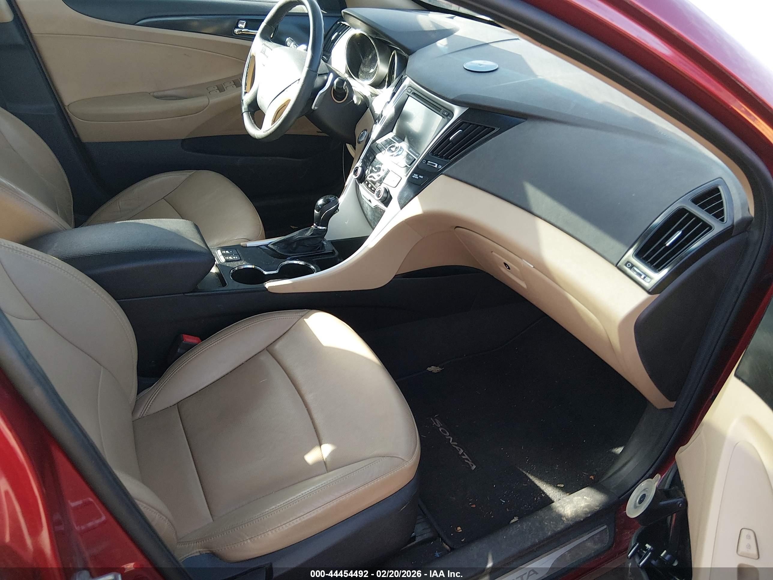 HYUNDAI SONATA image 5