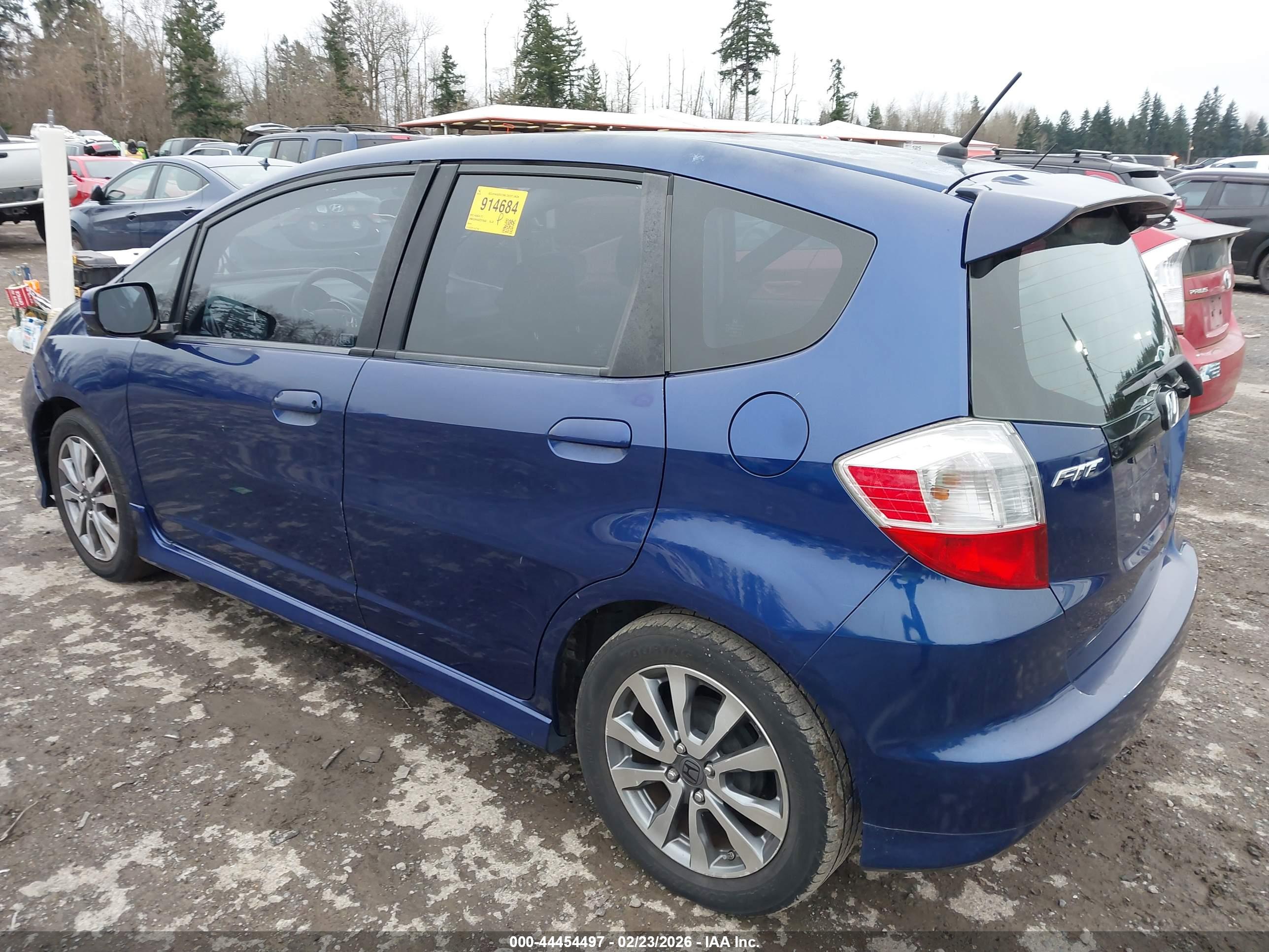 HONDA FIT image 3