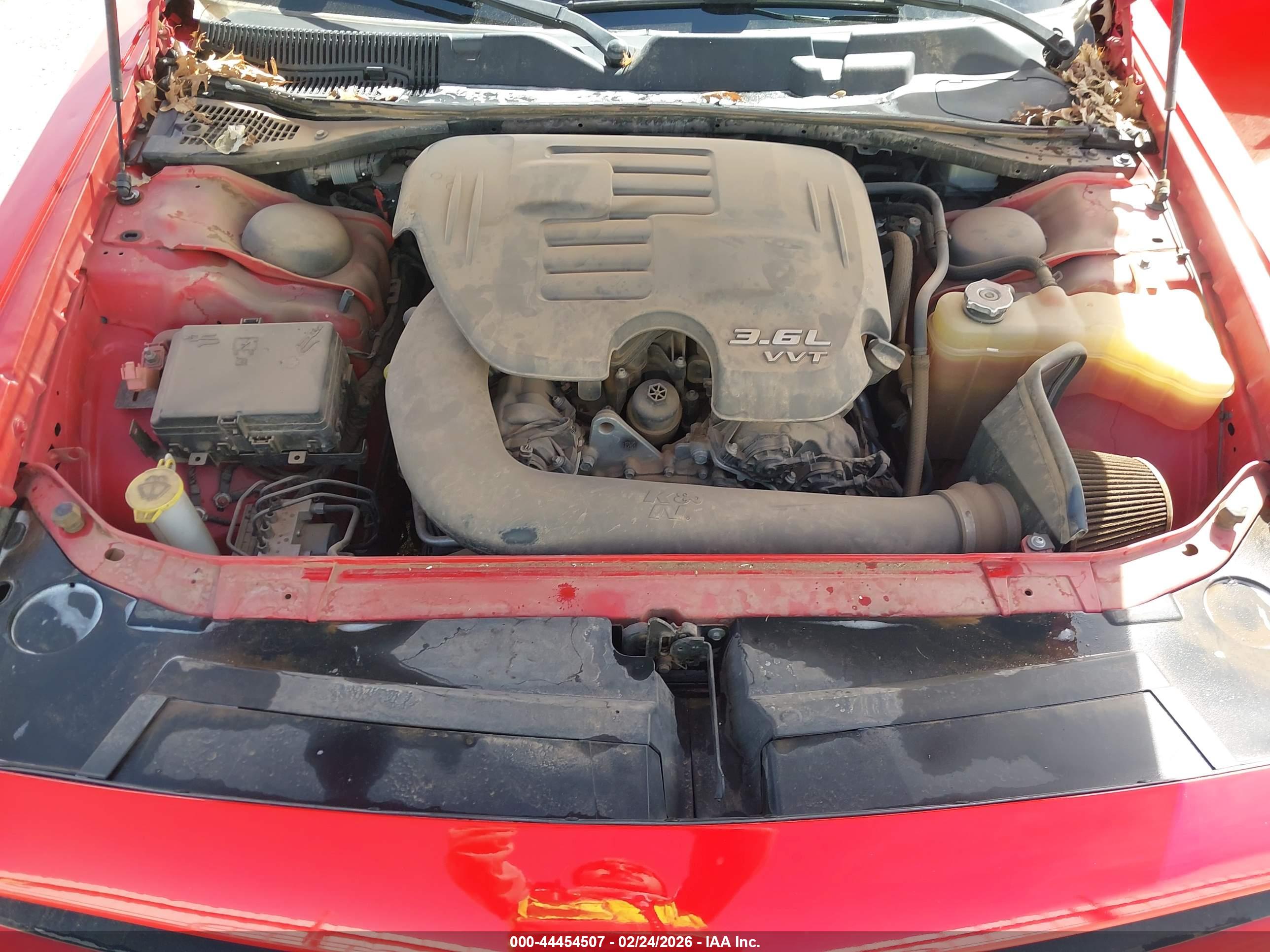 DODGE CHALLENGER image 10
