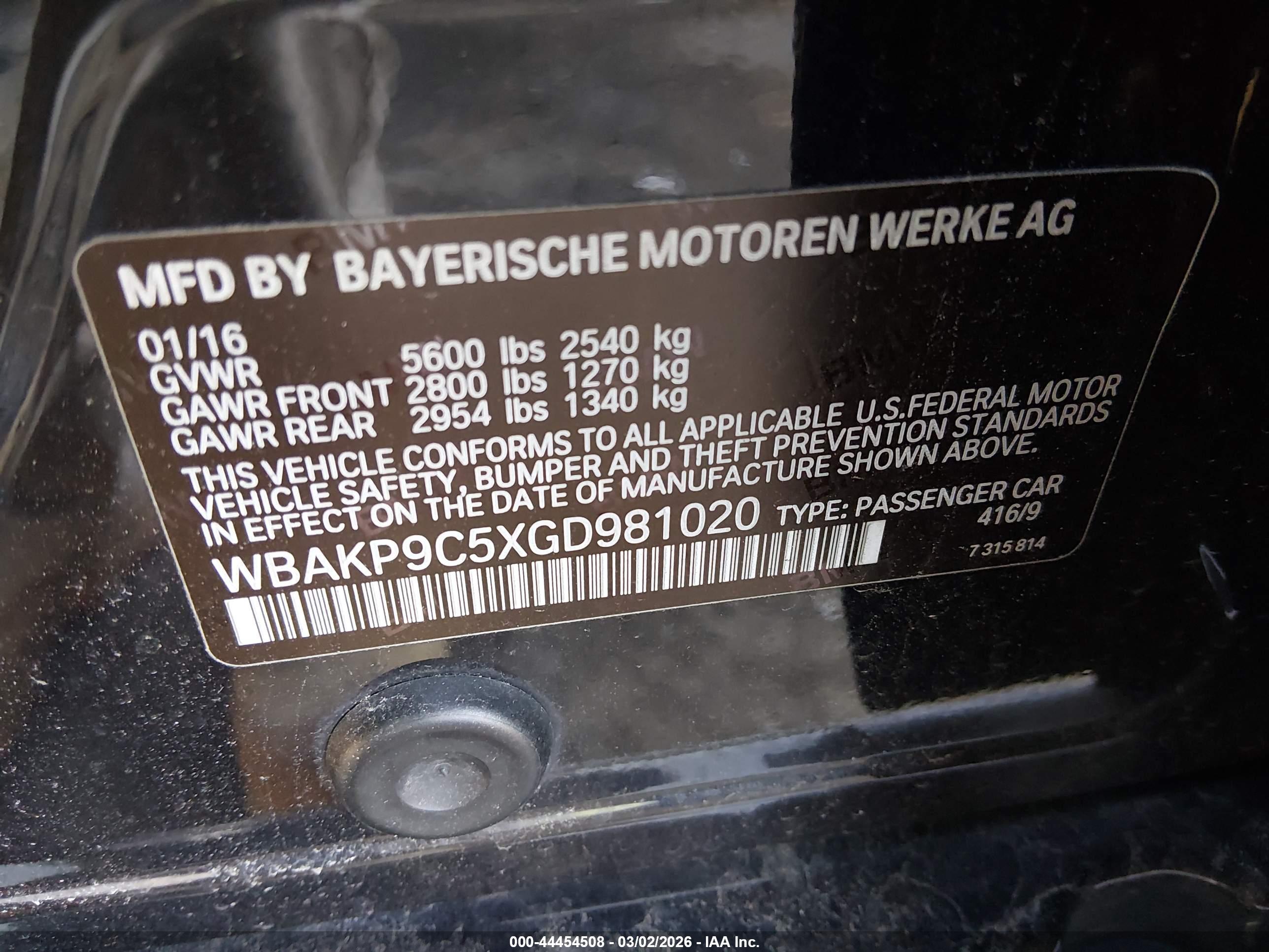 BMW 550I image 9