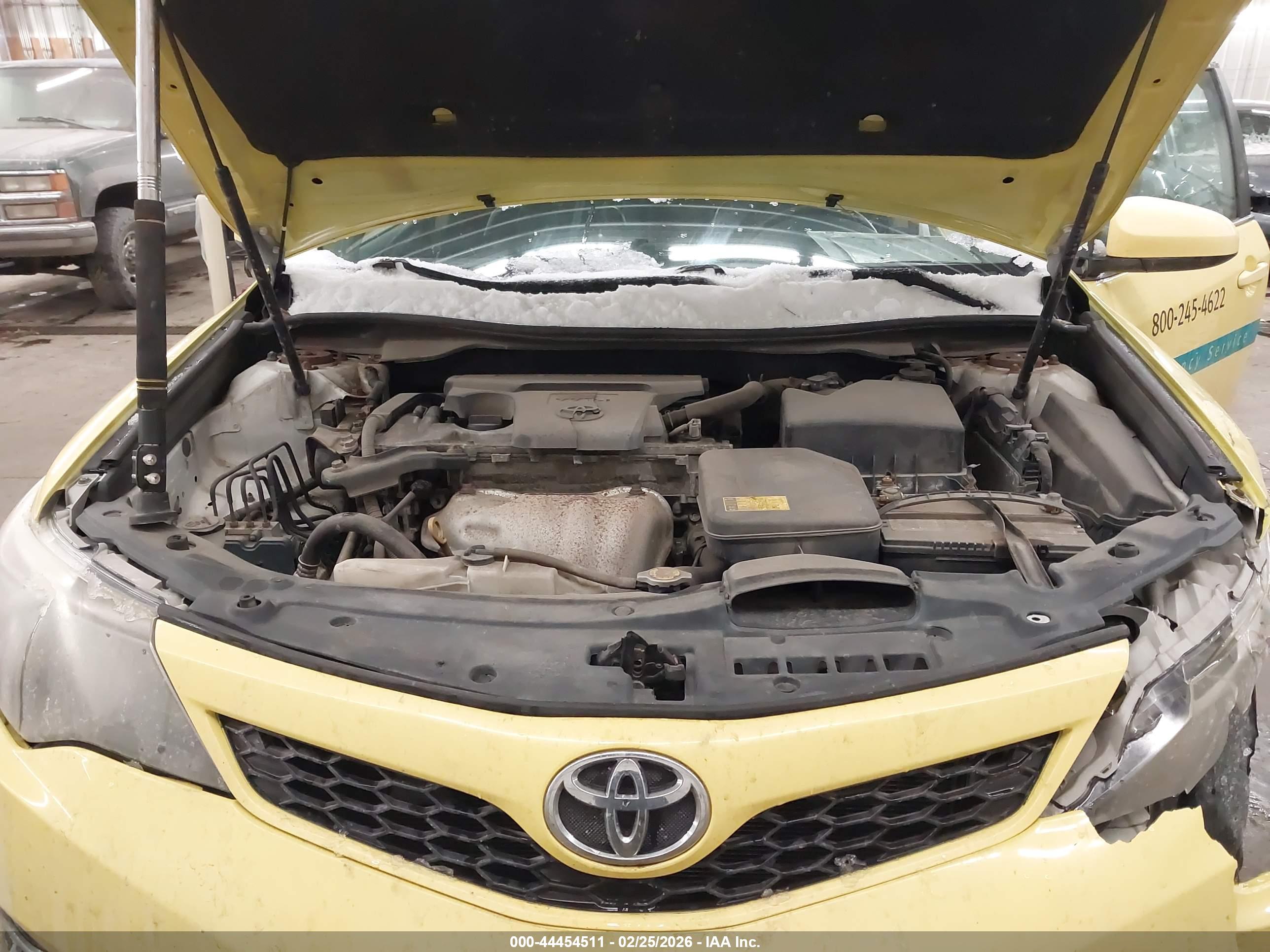 TOYOTA CAMRY image 10