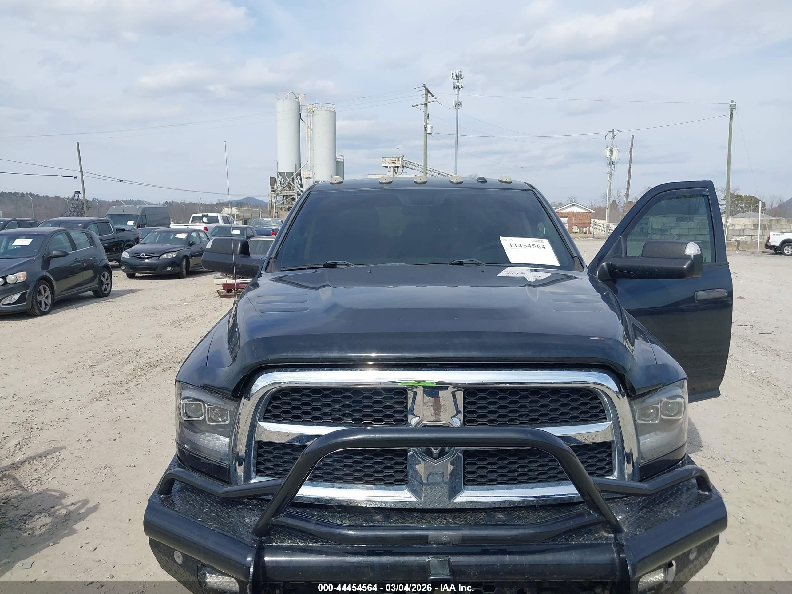 RAM 2500 image 6