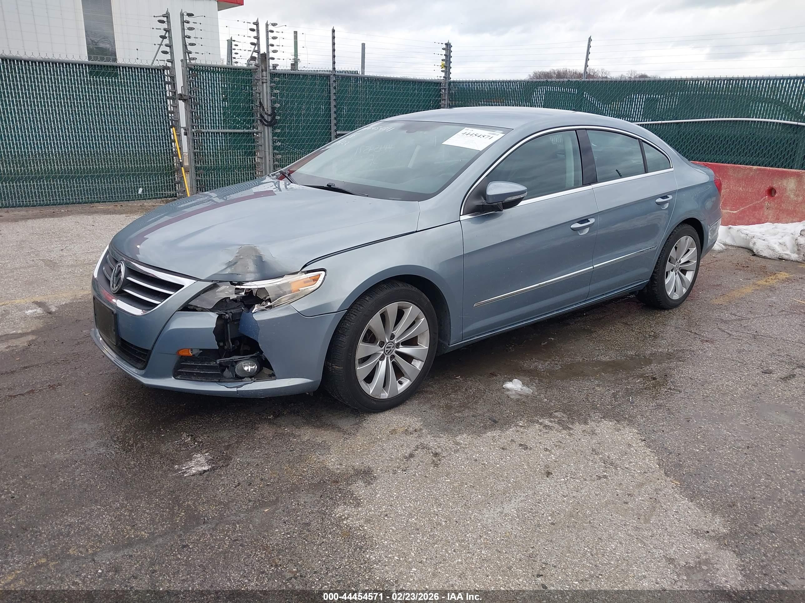 VOLKSWAGEN CC image 2