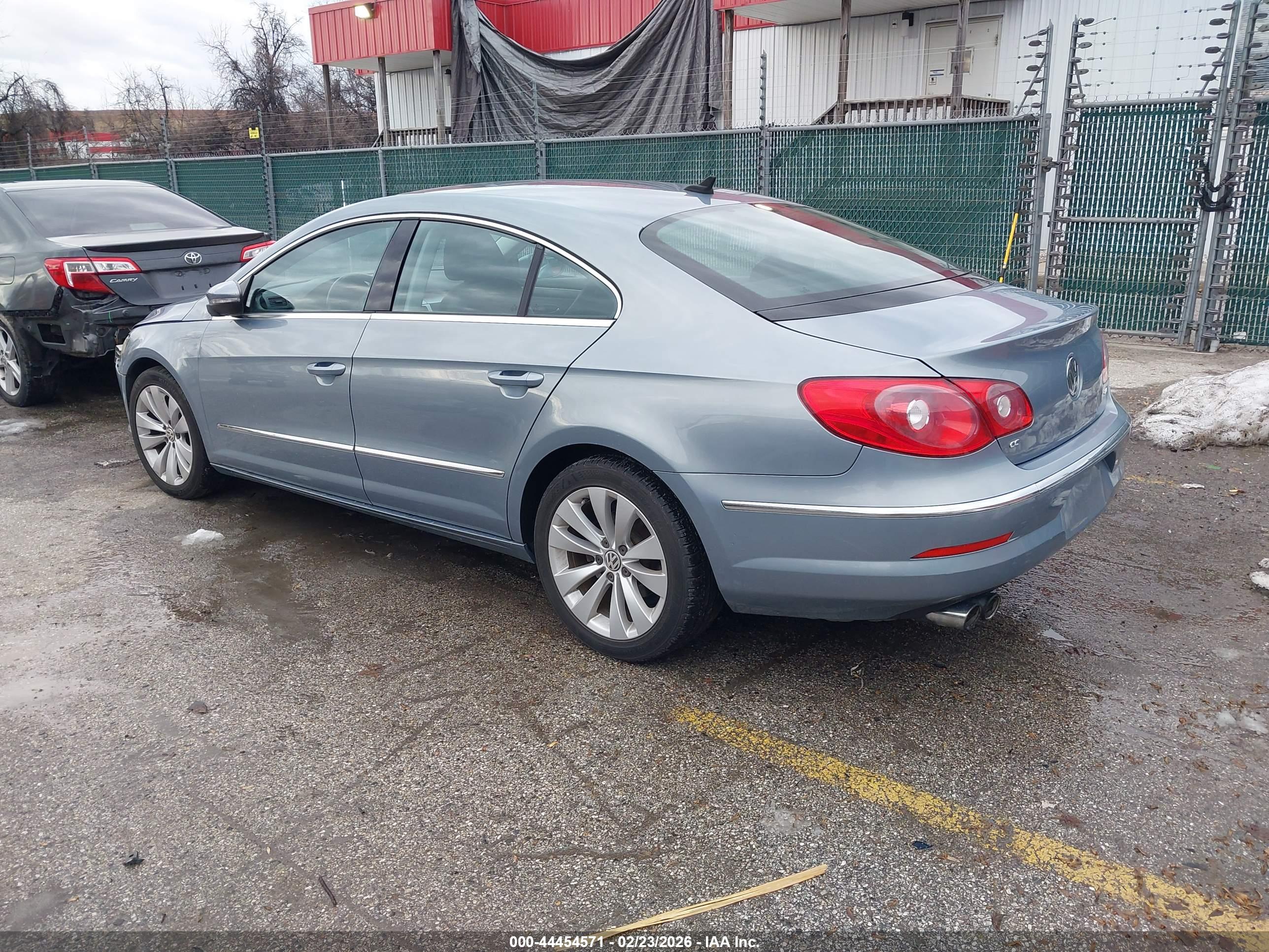 VOLKSWAGEN CC image 3