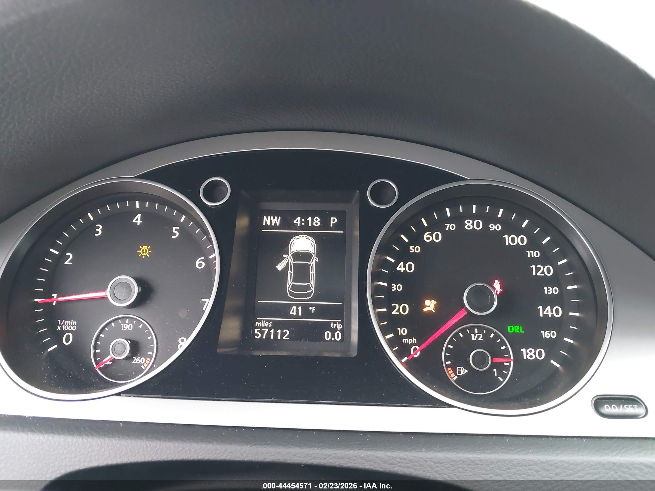 VOLKSWAGEN CC image 7
