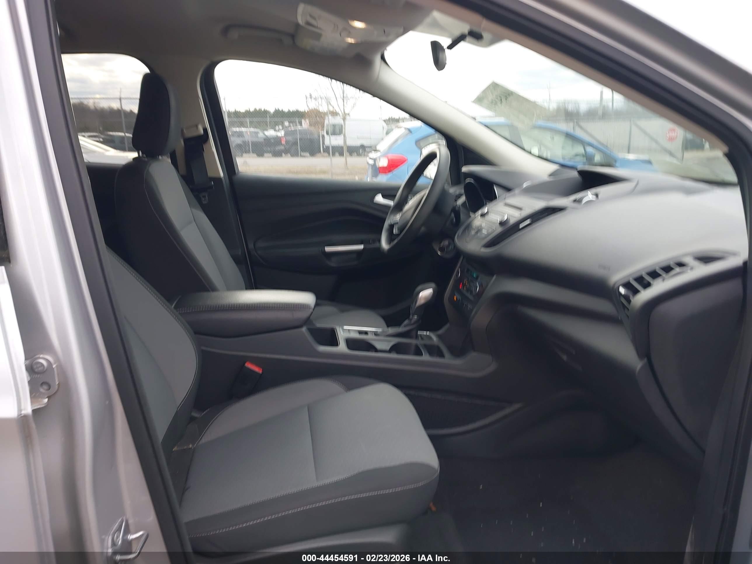 FORD ESCAPE image 5