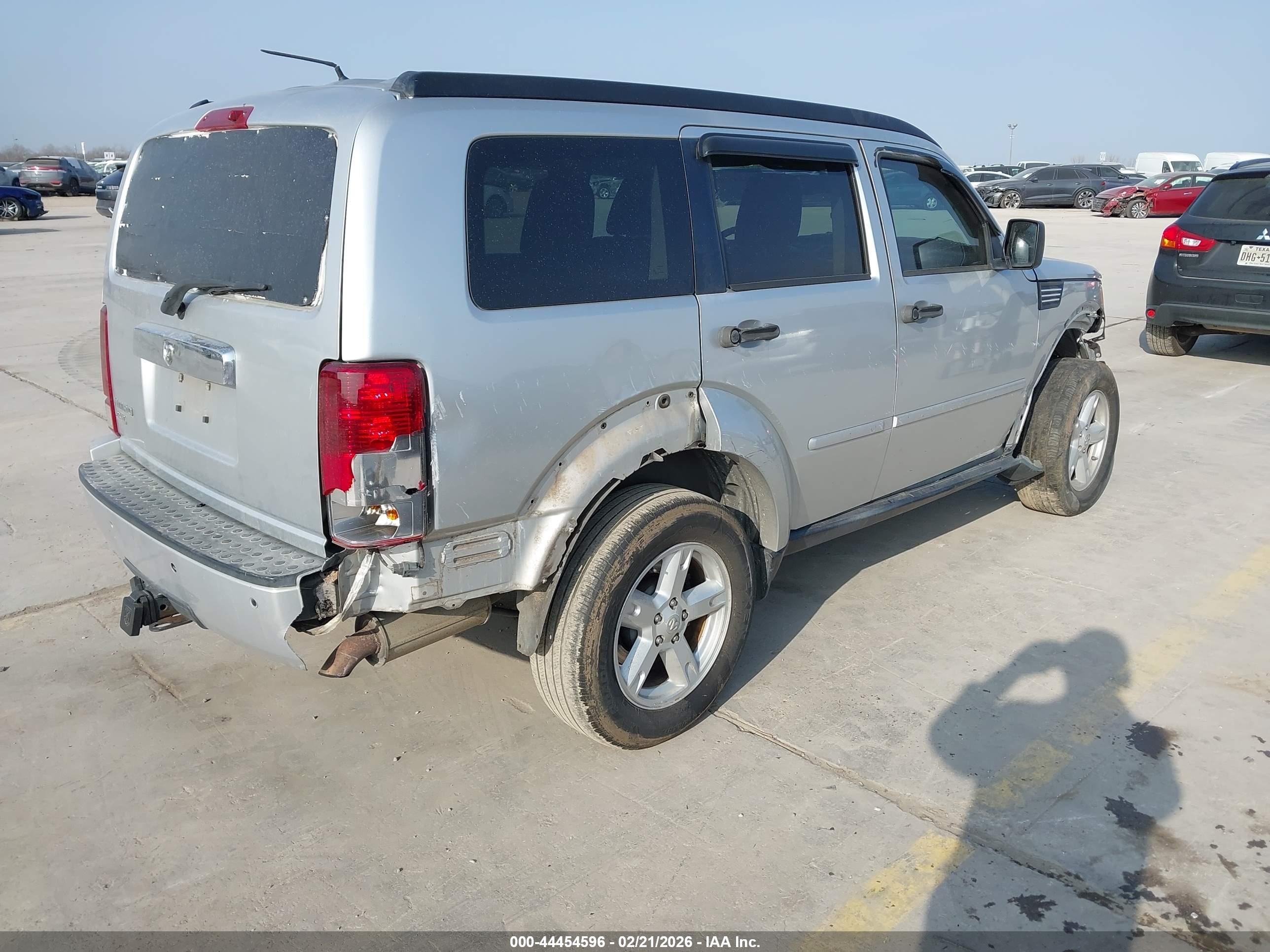 DODGE NITRO image 4