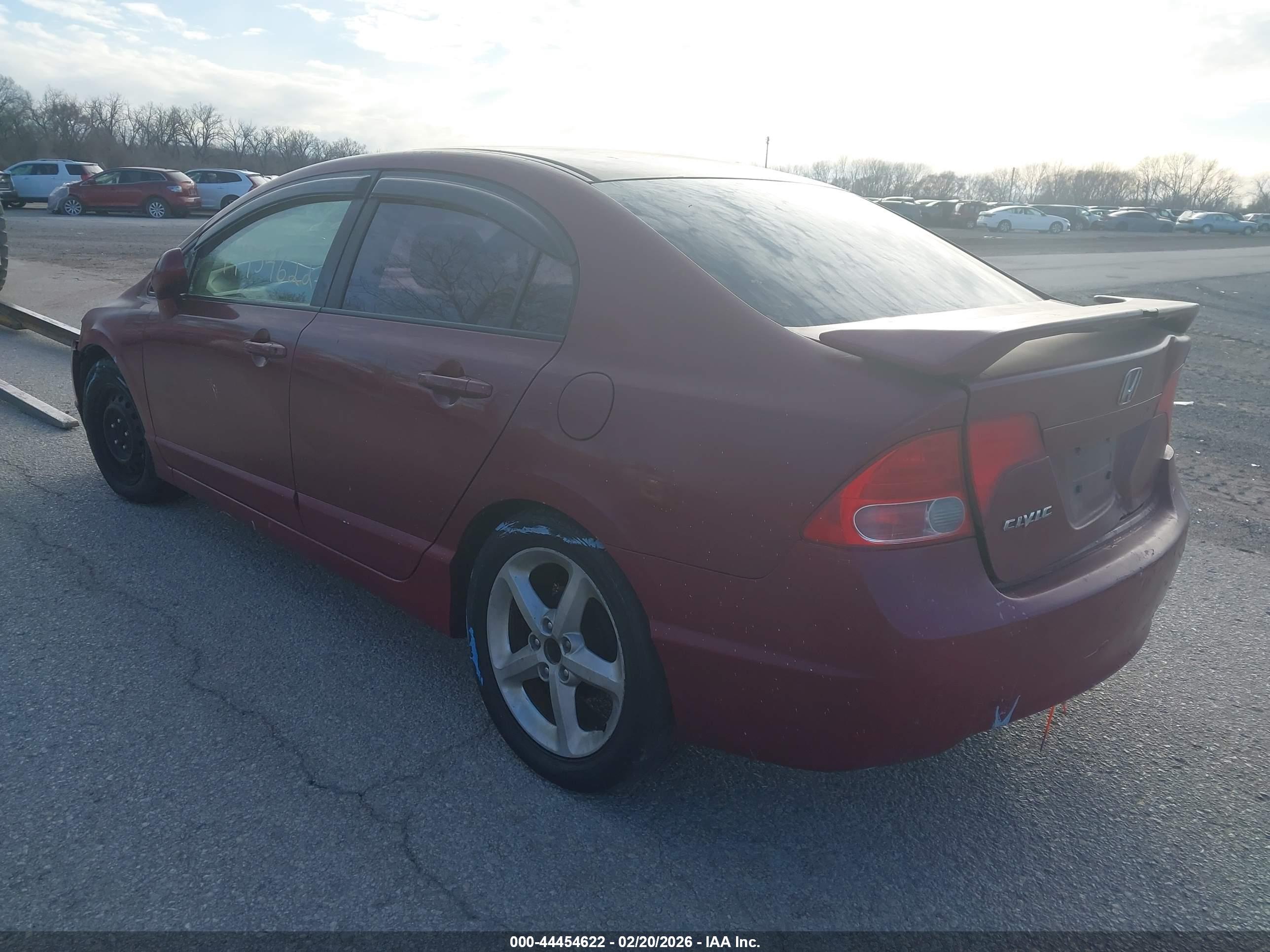 HONDA CIVIC image 3