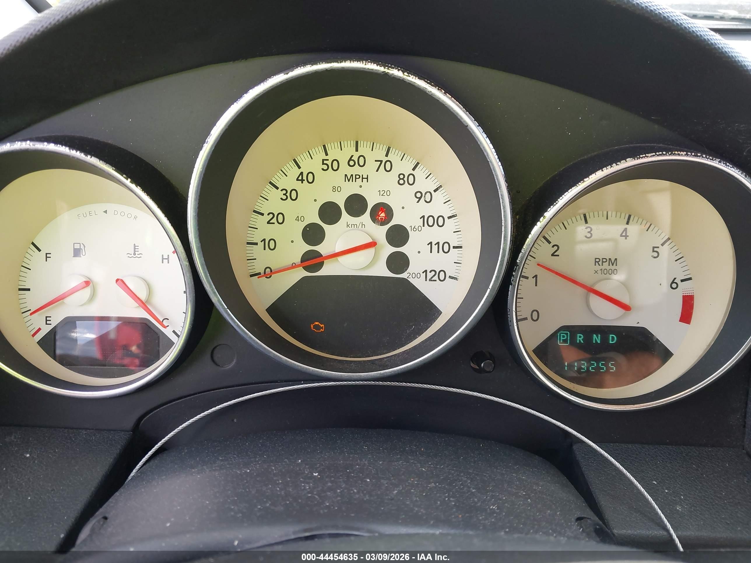DODGE CALIBER image 7