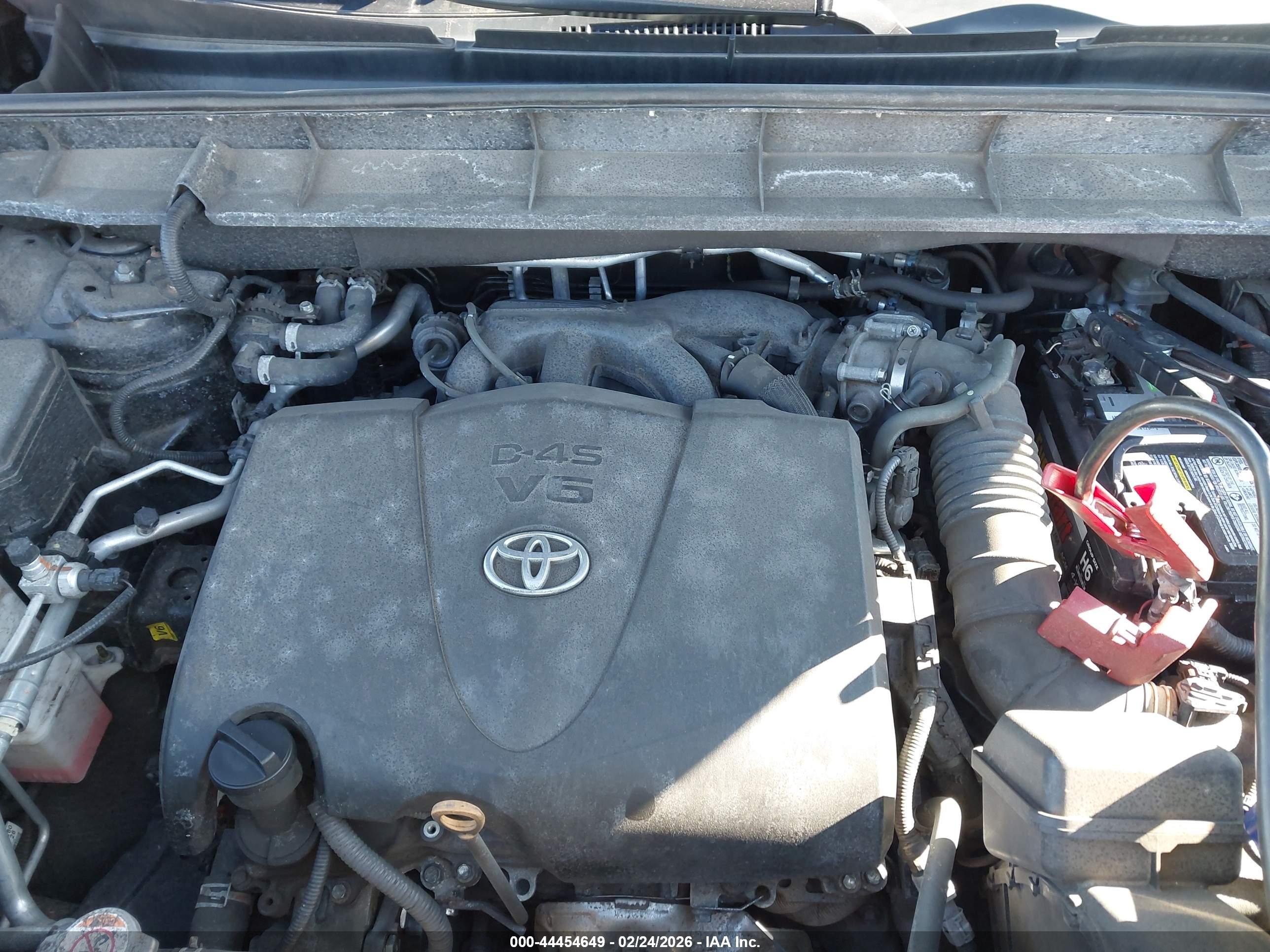 TOYOTA HIGHLANDER image 10