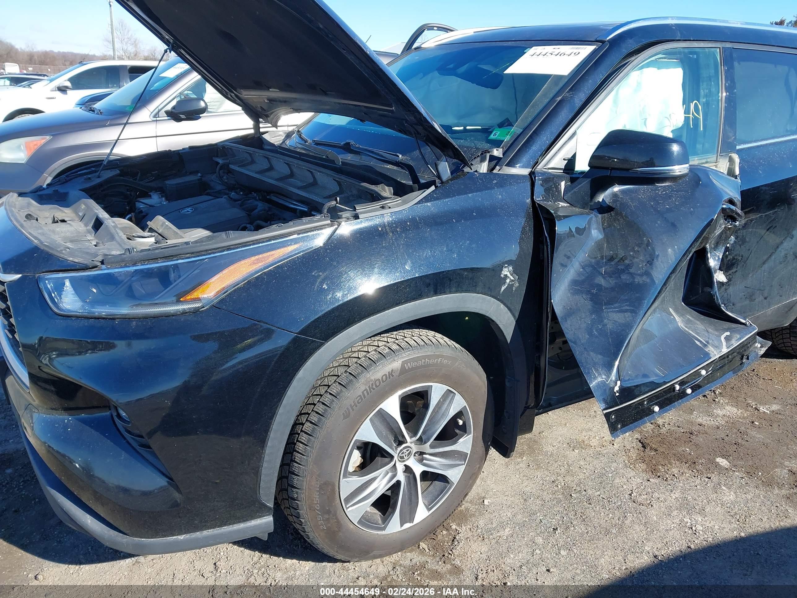 TOYOTA HIGHLANDER image 6