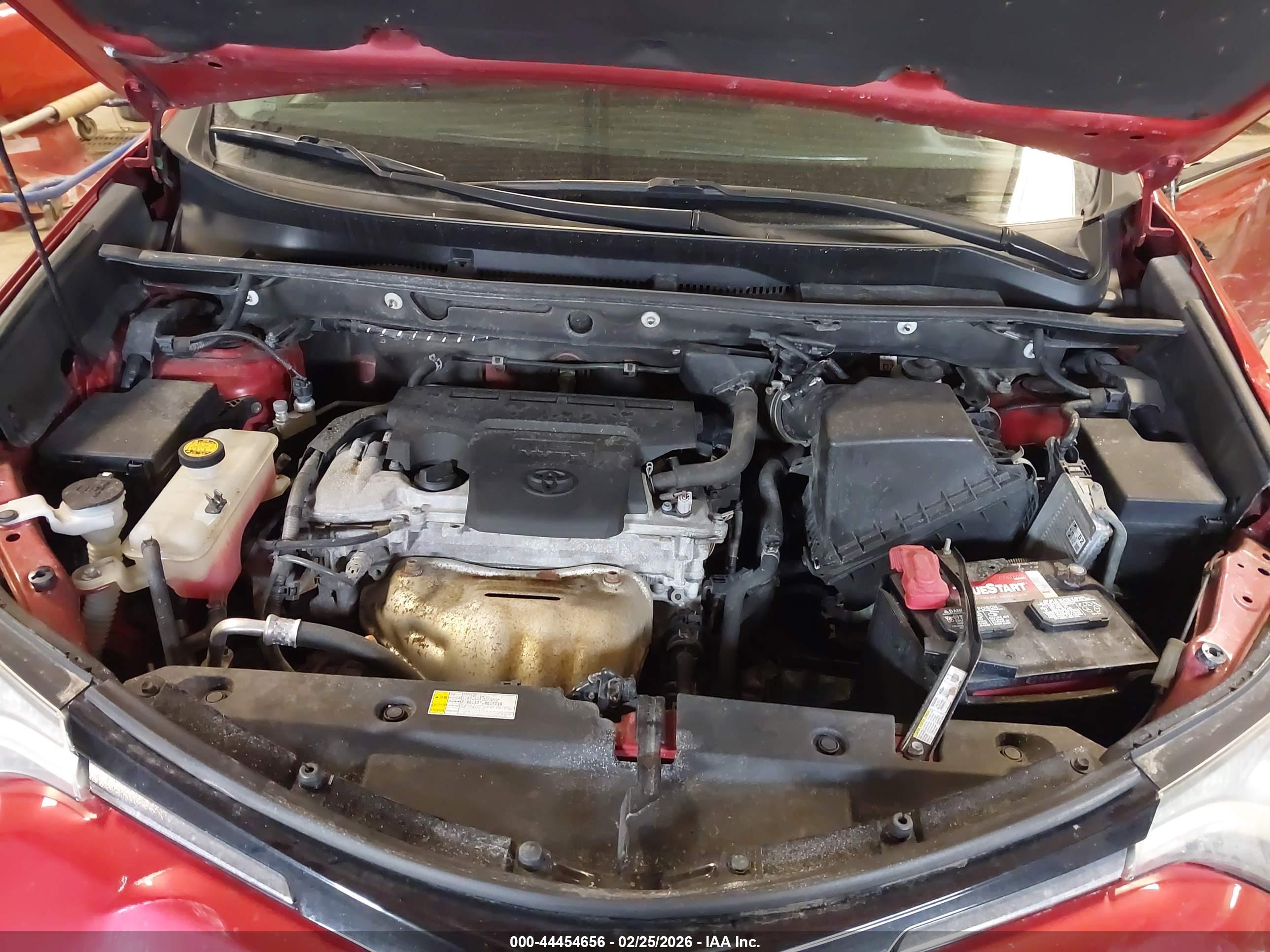 TOYOTA RAV4 image 10