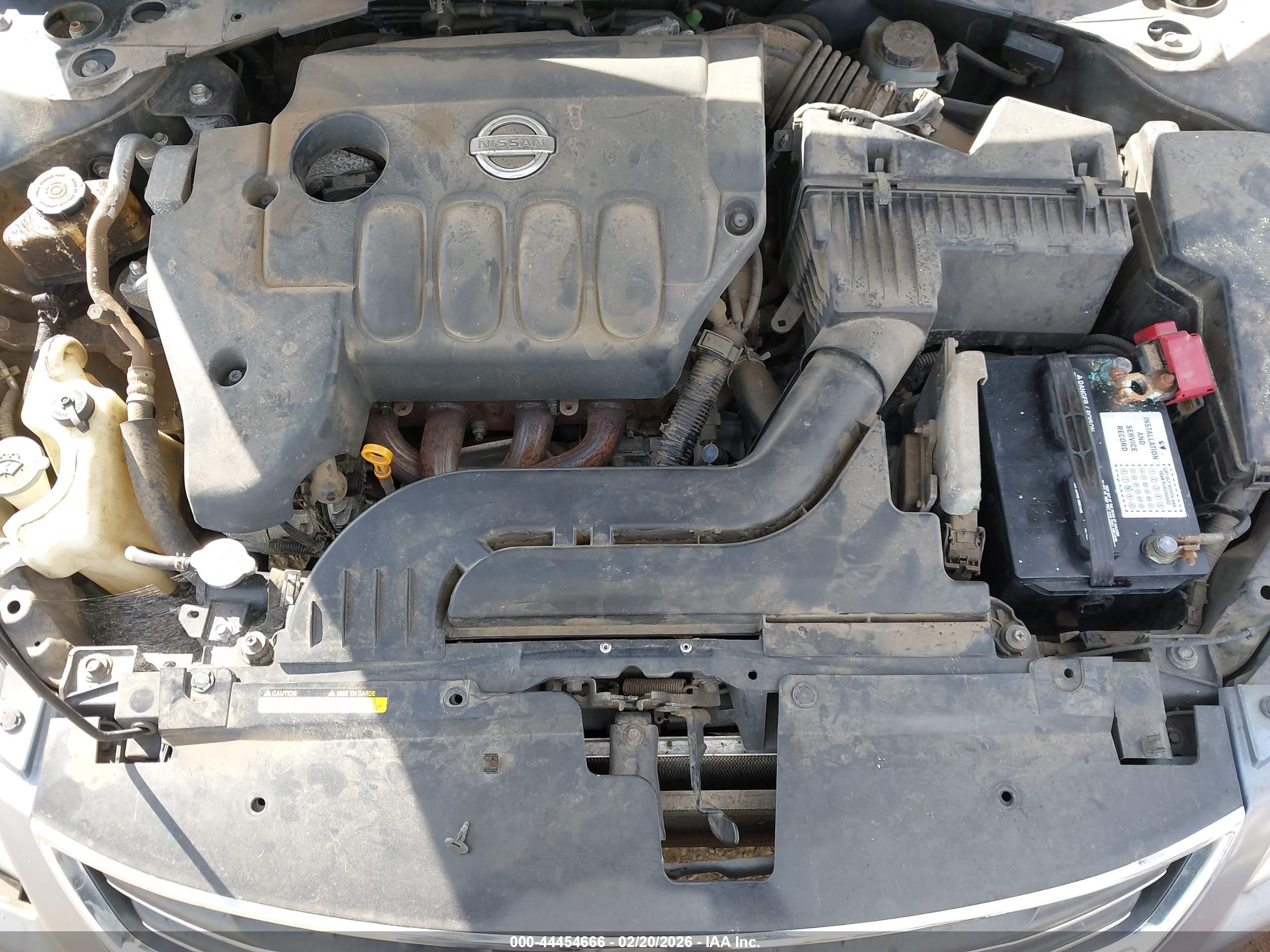 NISSAN ALTIMA image 10