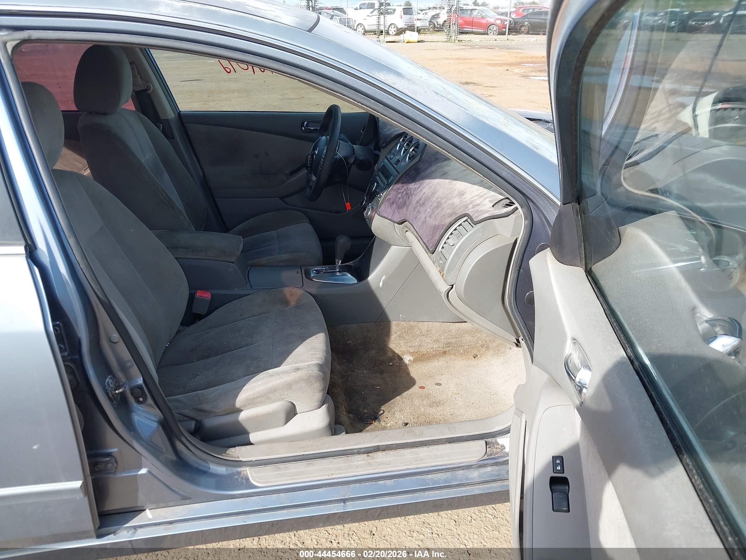 NISSAN ALTIMA image 5