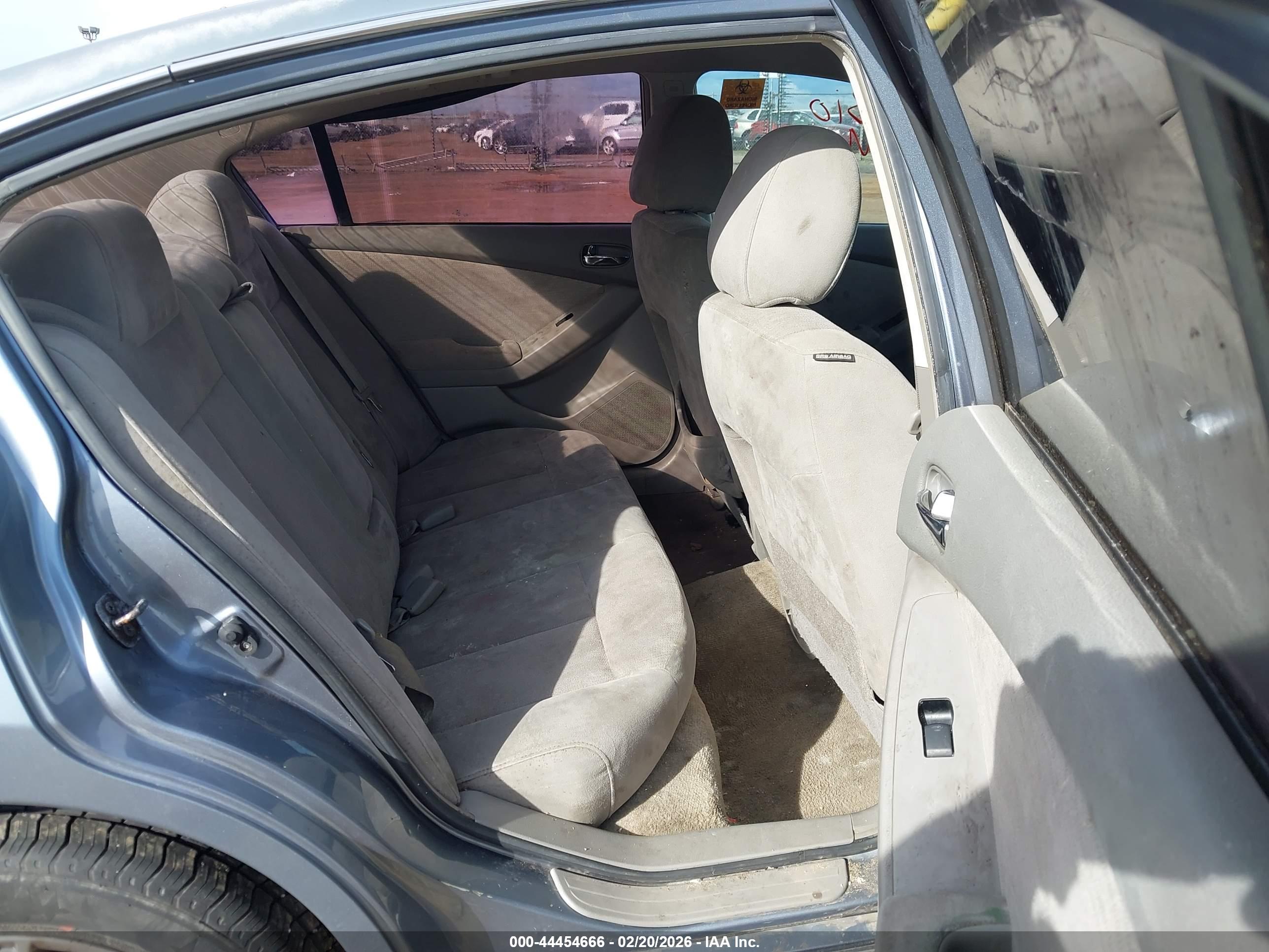 NISSAN ALTIMA image 8