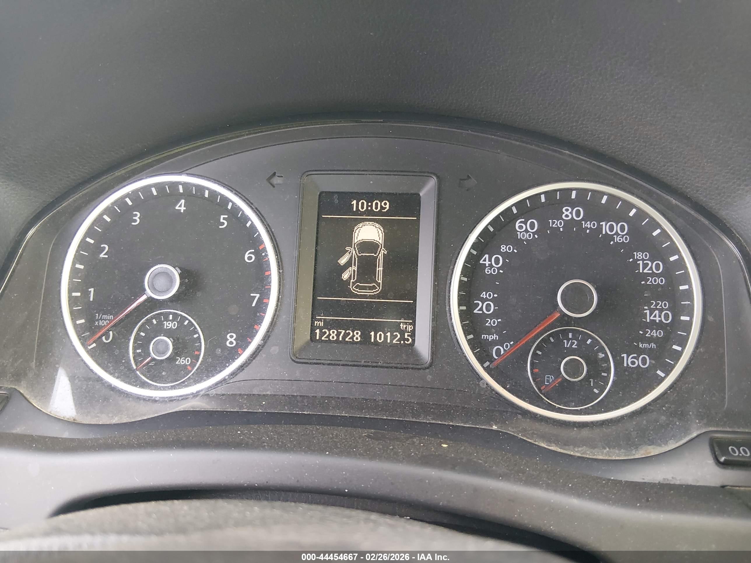 VOLKSWAGEN TIGUAN image 7