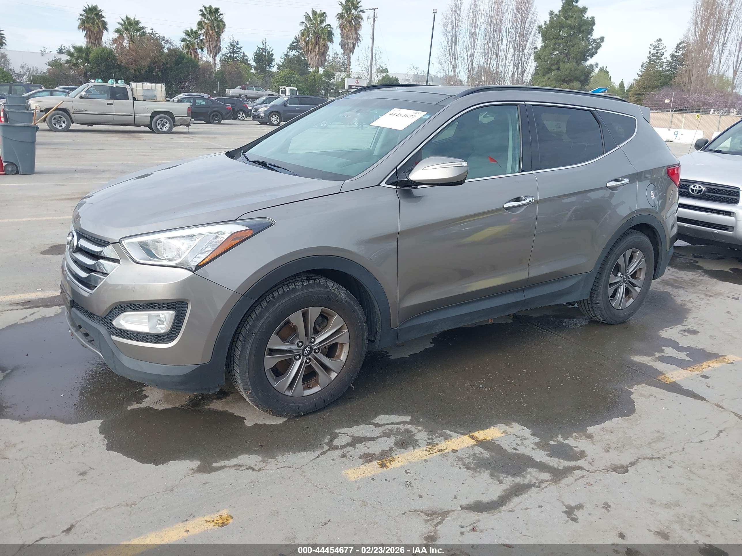 HYUNDAI SANTA image 2
