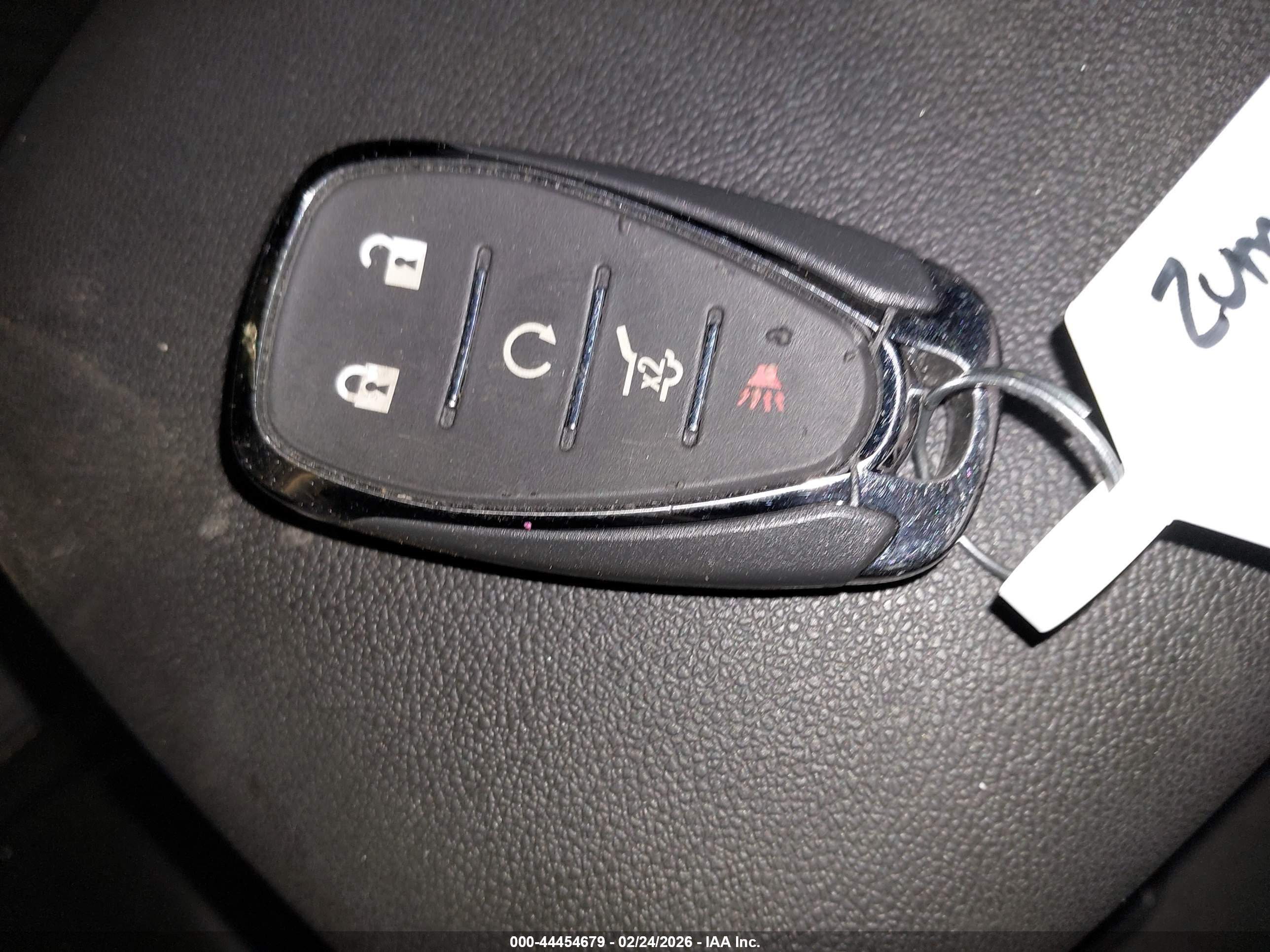 CHEVROLET EQUINOX image 11