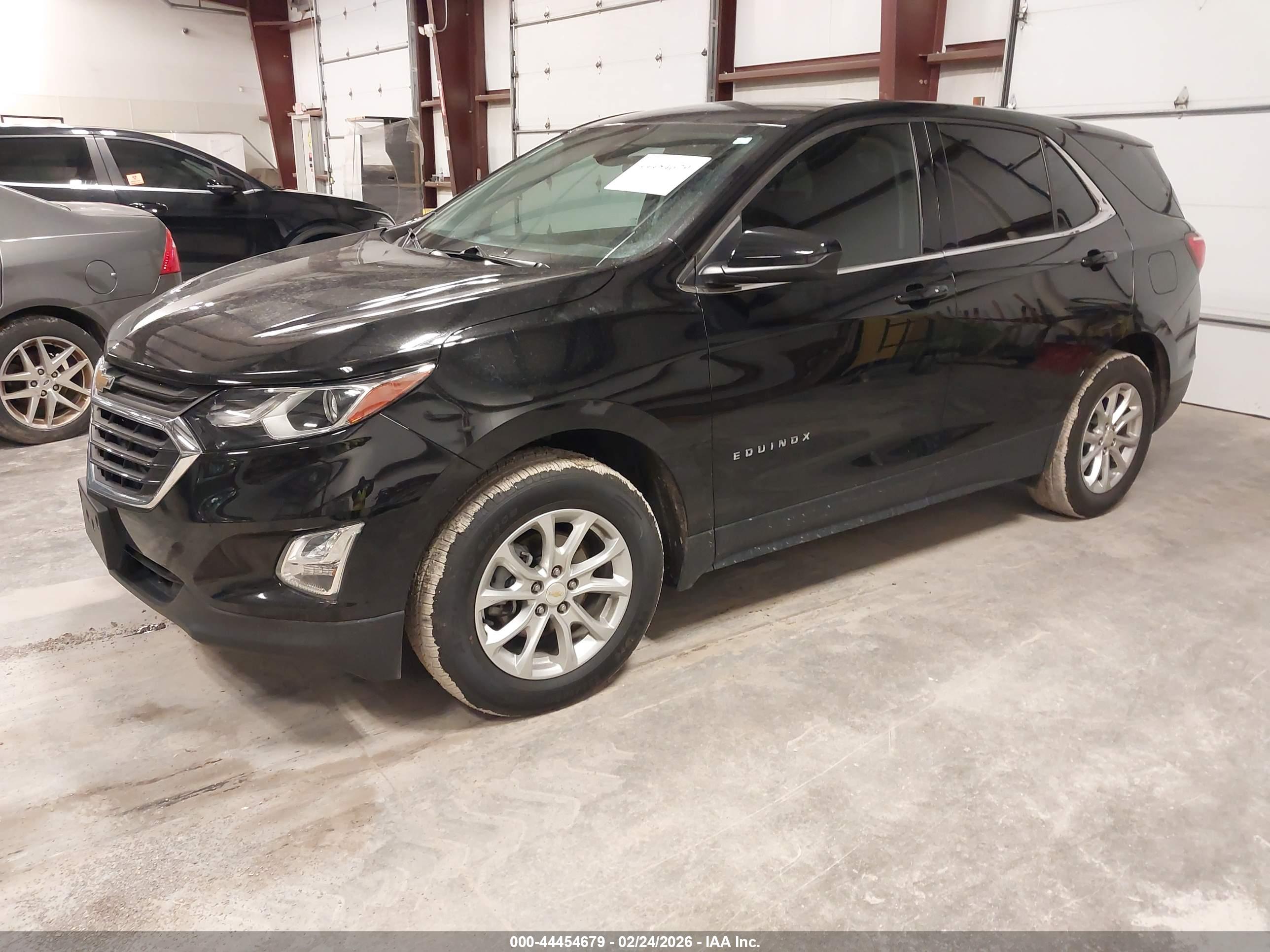 CHEVROLET EQUINOX image 2