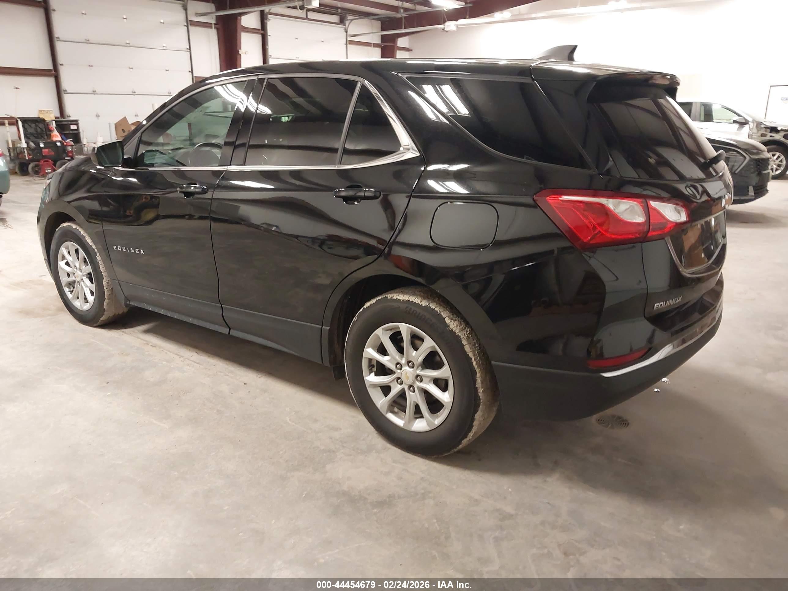 CHEVROLET EQUINOX image 3
