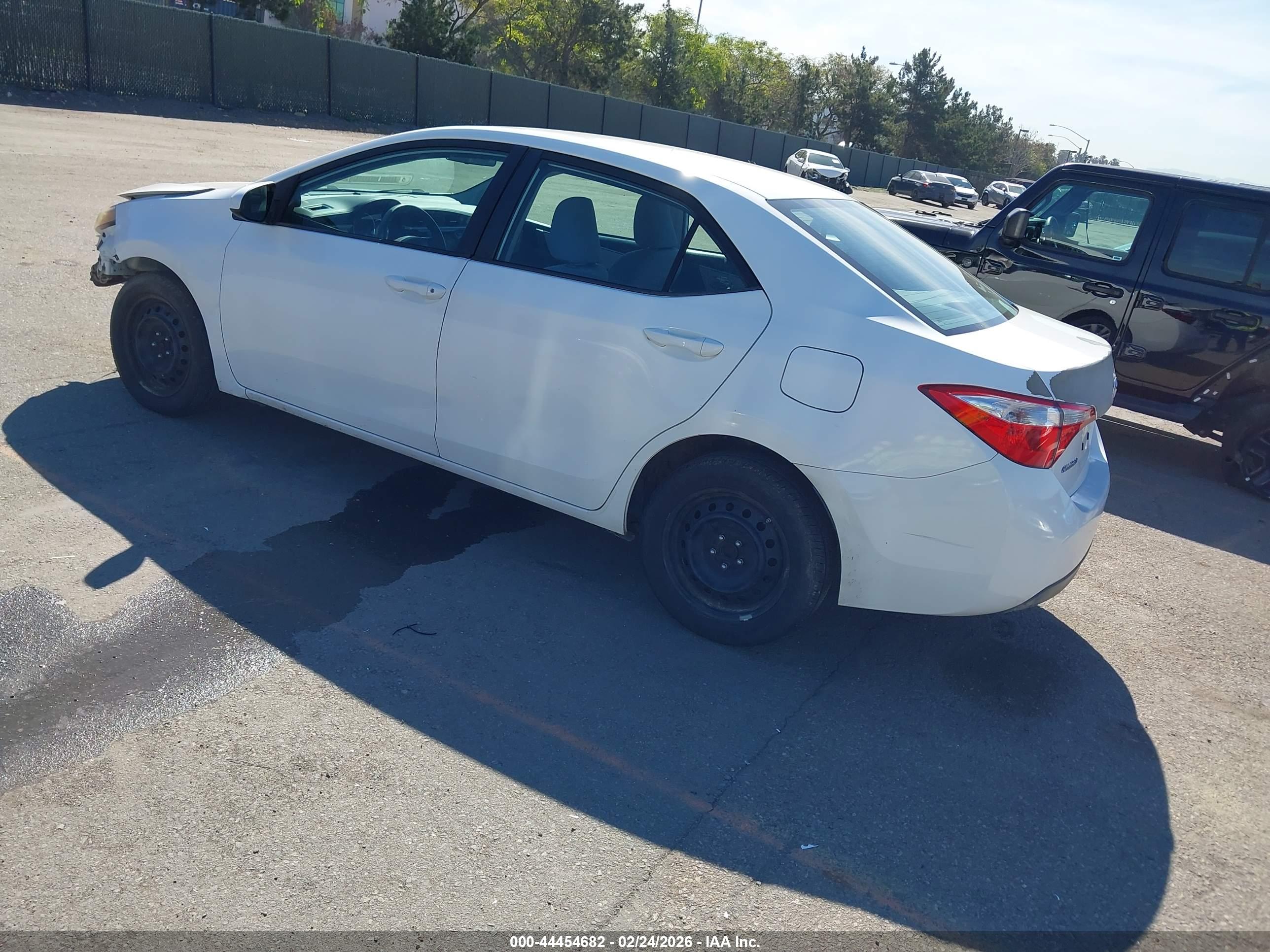 TOYOTA COROLLA image 3