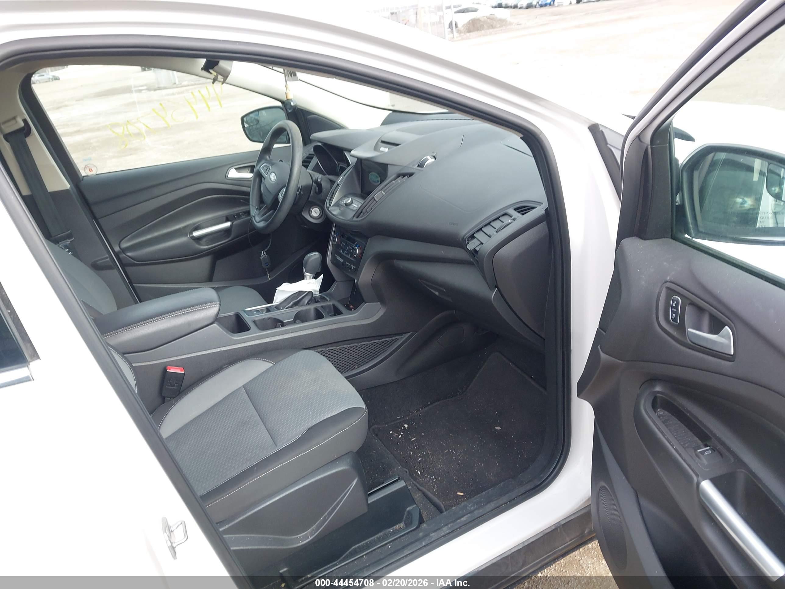FORD ESCAPE image 5