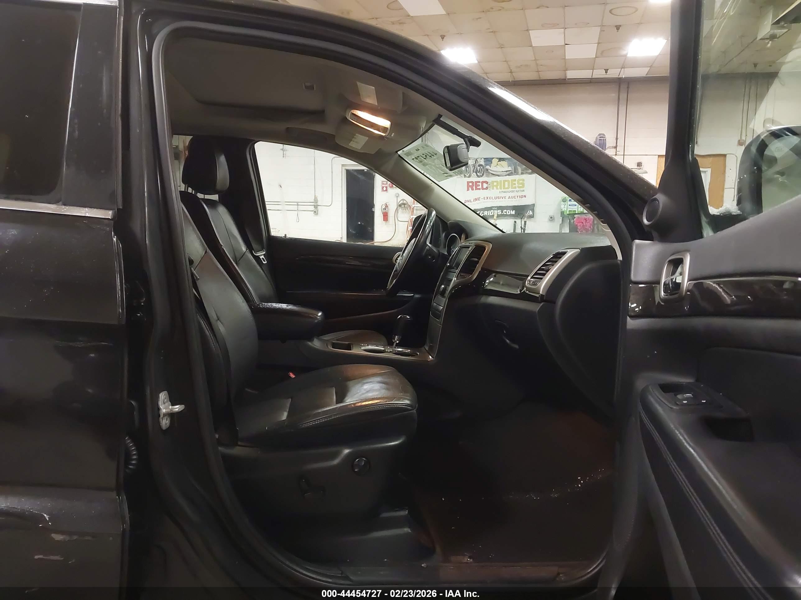 JEEP GRAND image 5