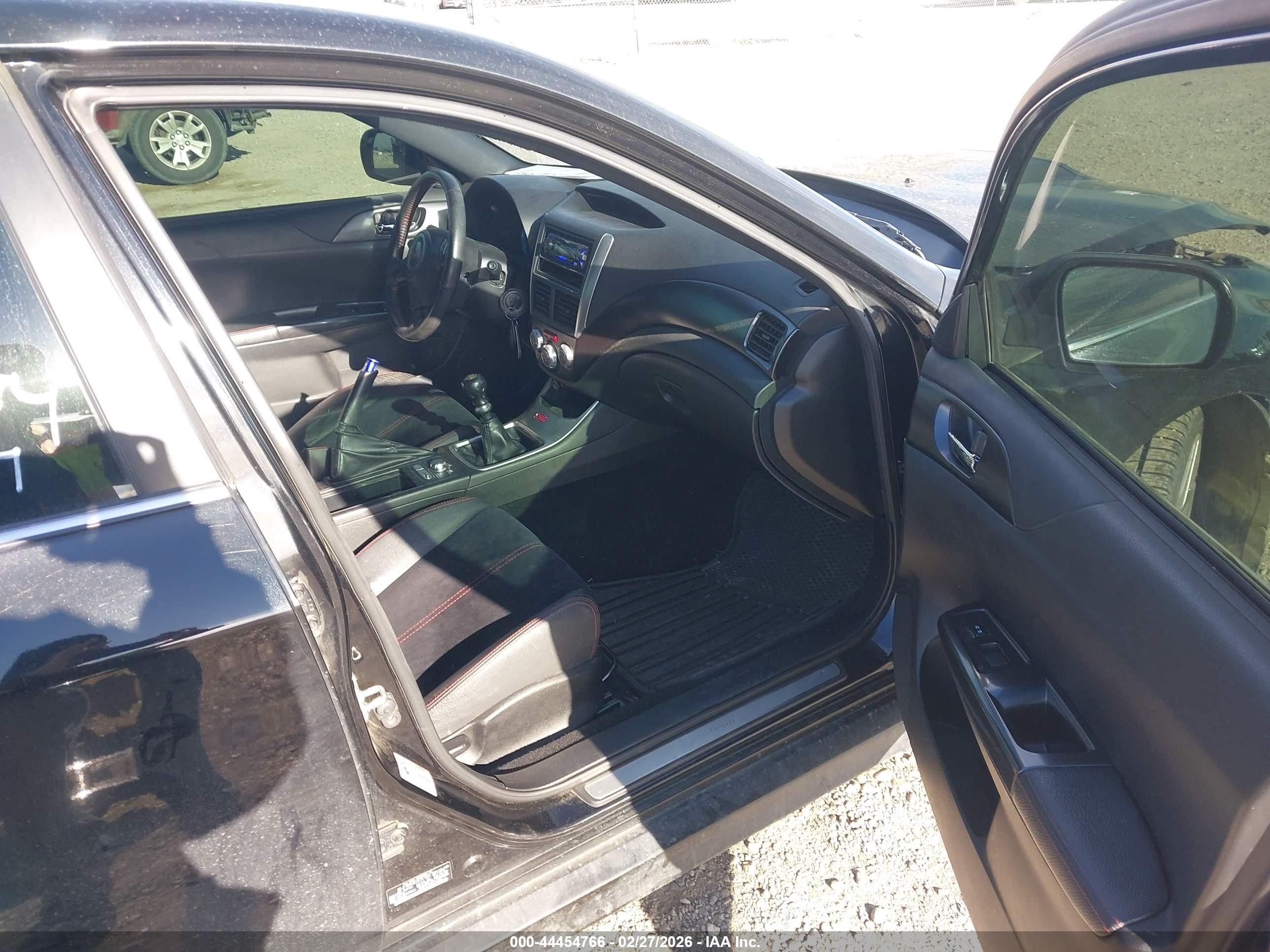 SUBARU IMPREZA image 5