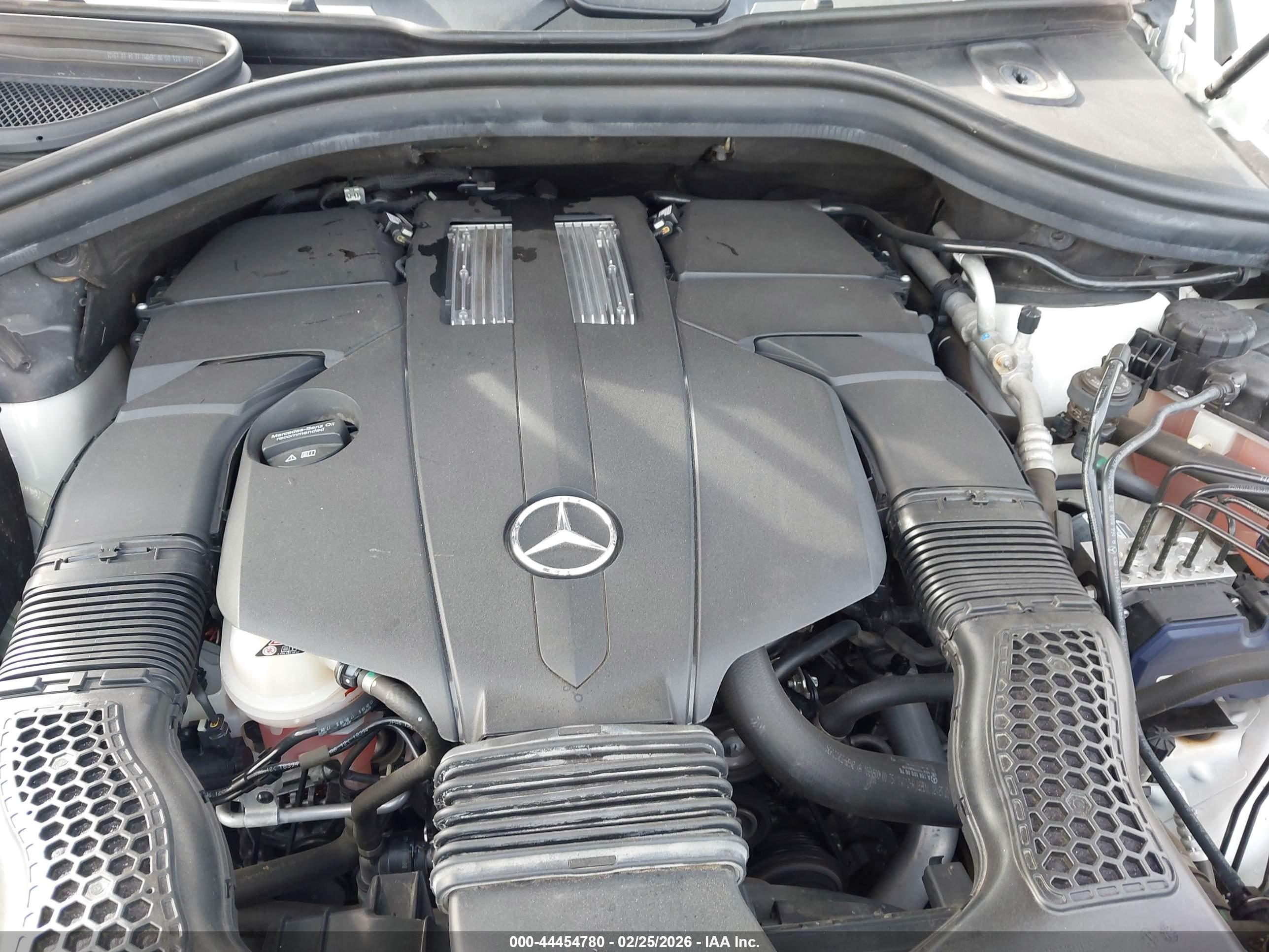 MERCEDES-BENZ GLS image 10