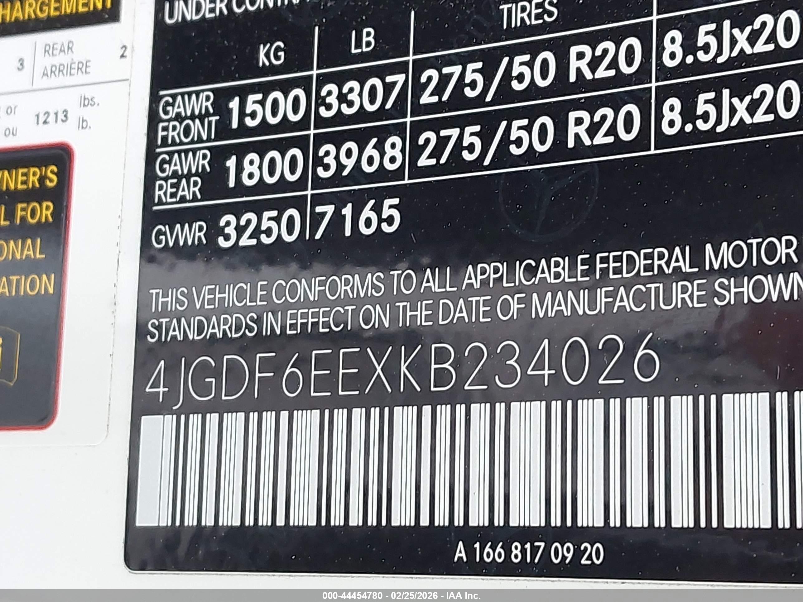 MERCEDES-BENZ GLS image 9