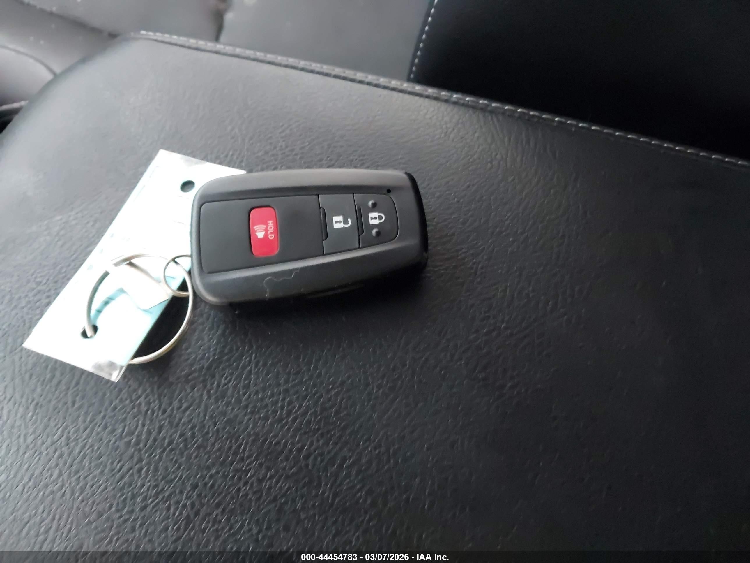 TOYOTA 4RUNNER image 11