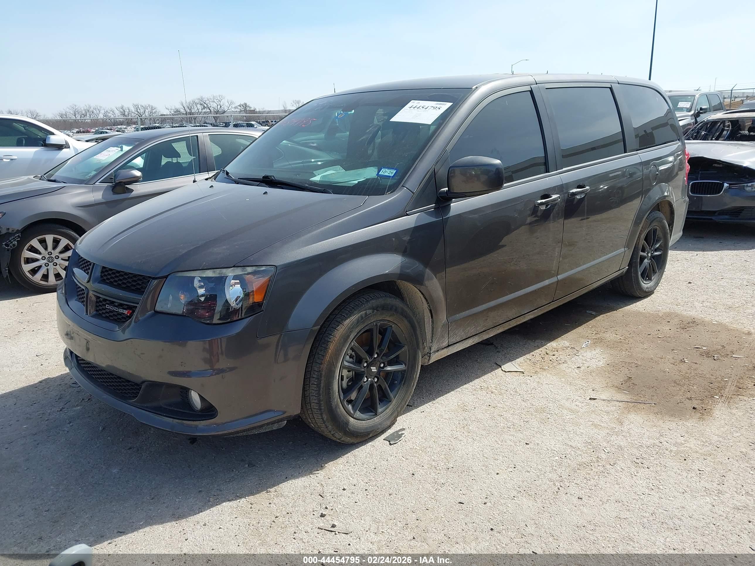 DODGE GRAND image 2
