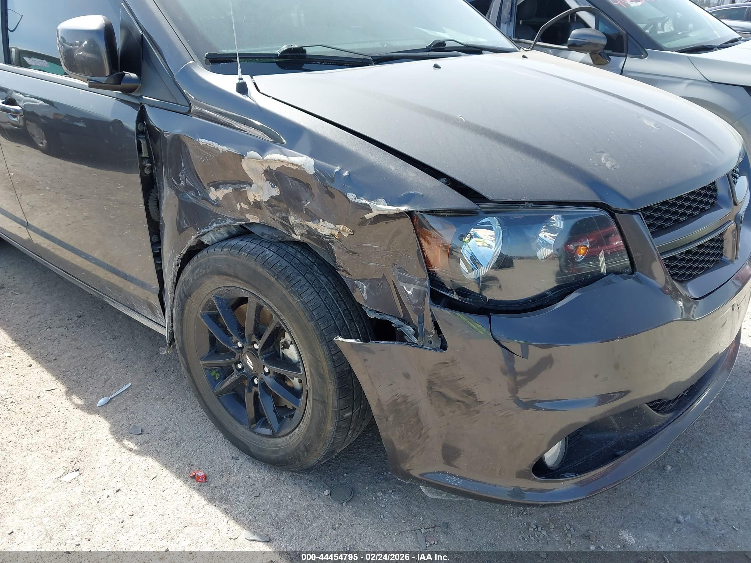 DODGE GRAND image 6