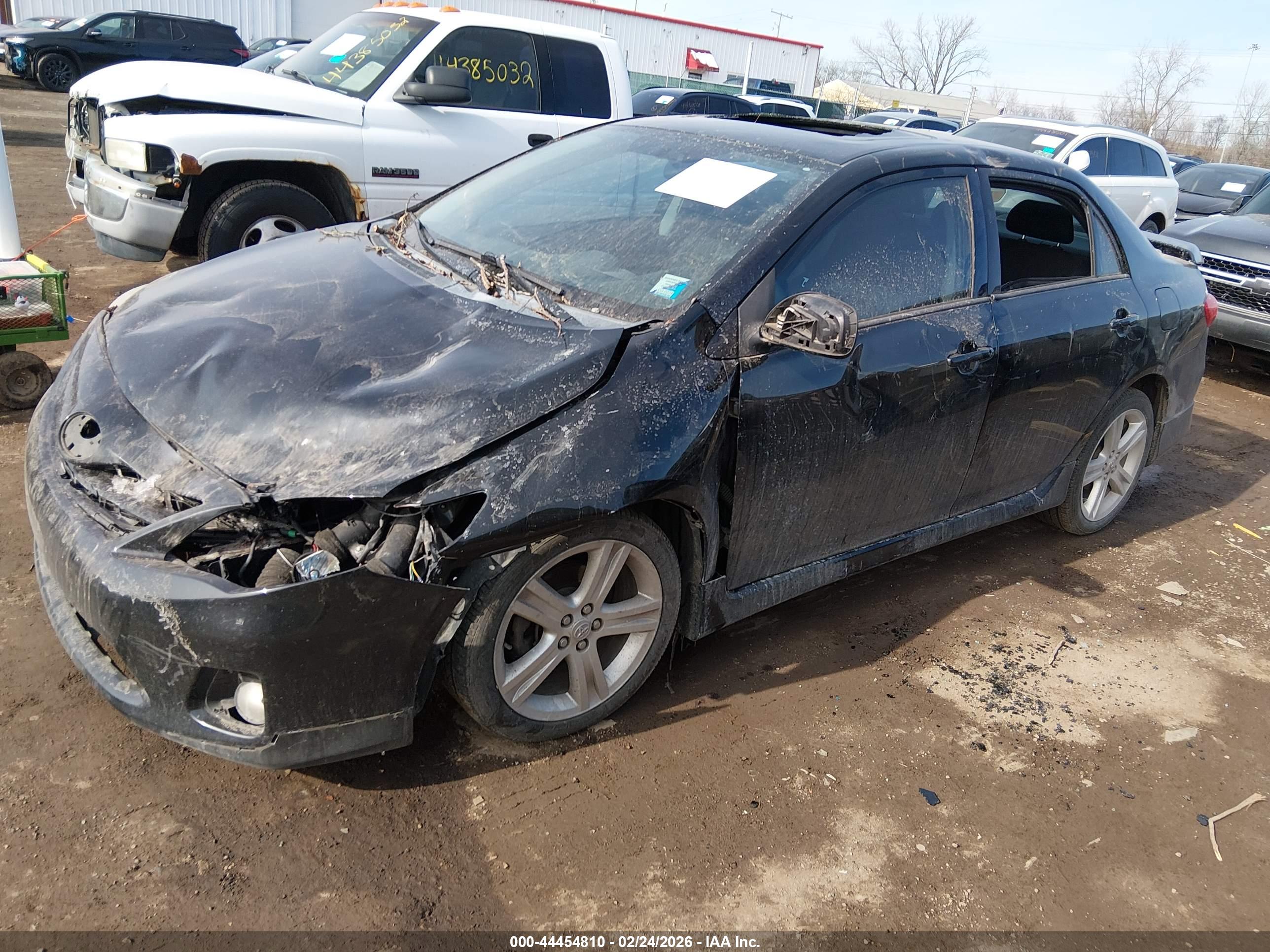 TOYOTA COROLLA image 2