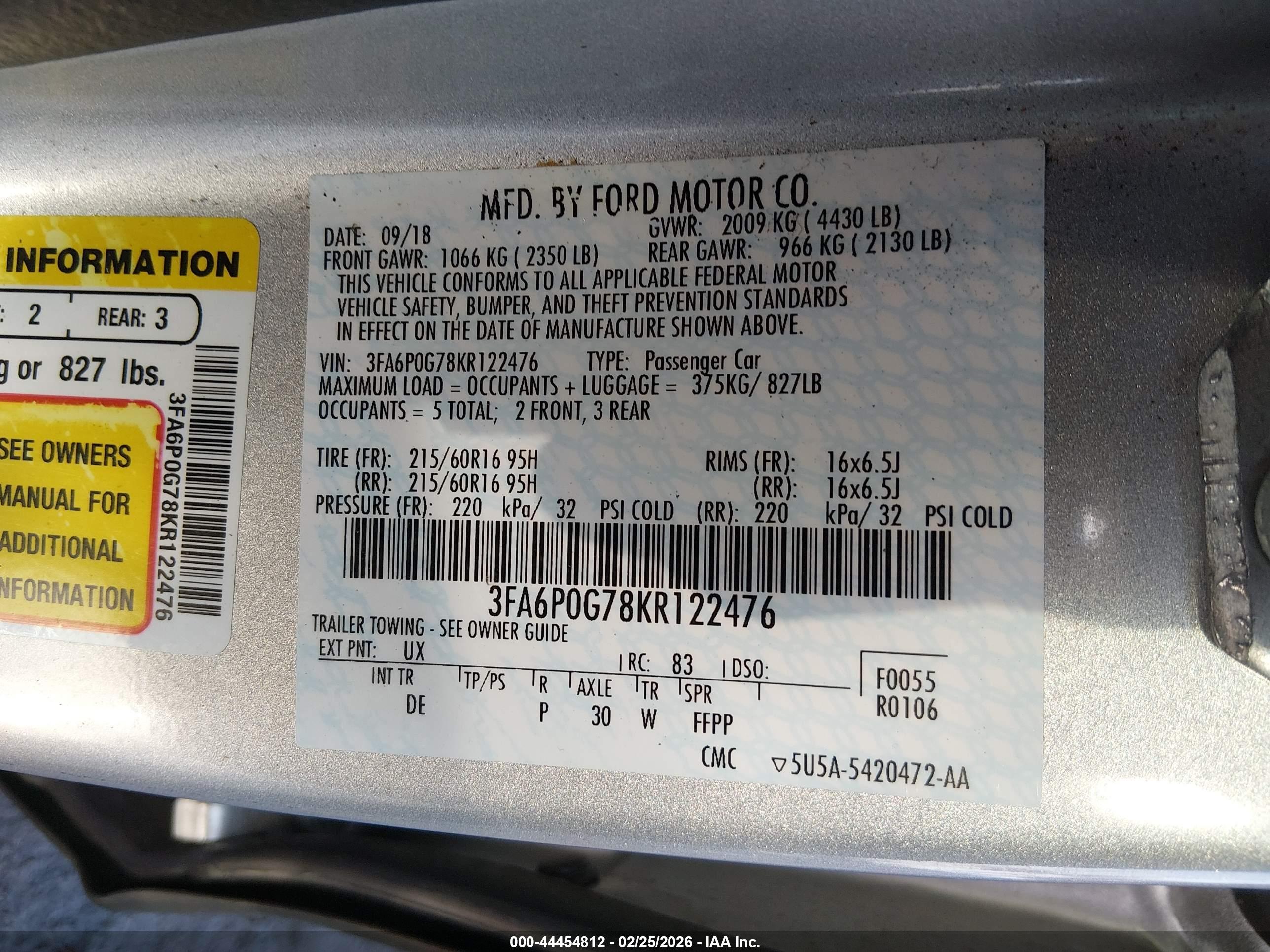 FORD FUSION image 9