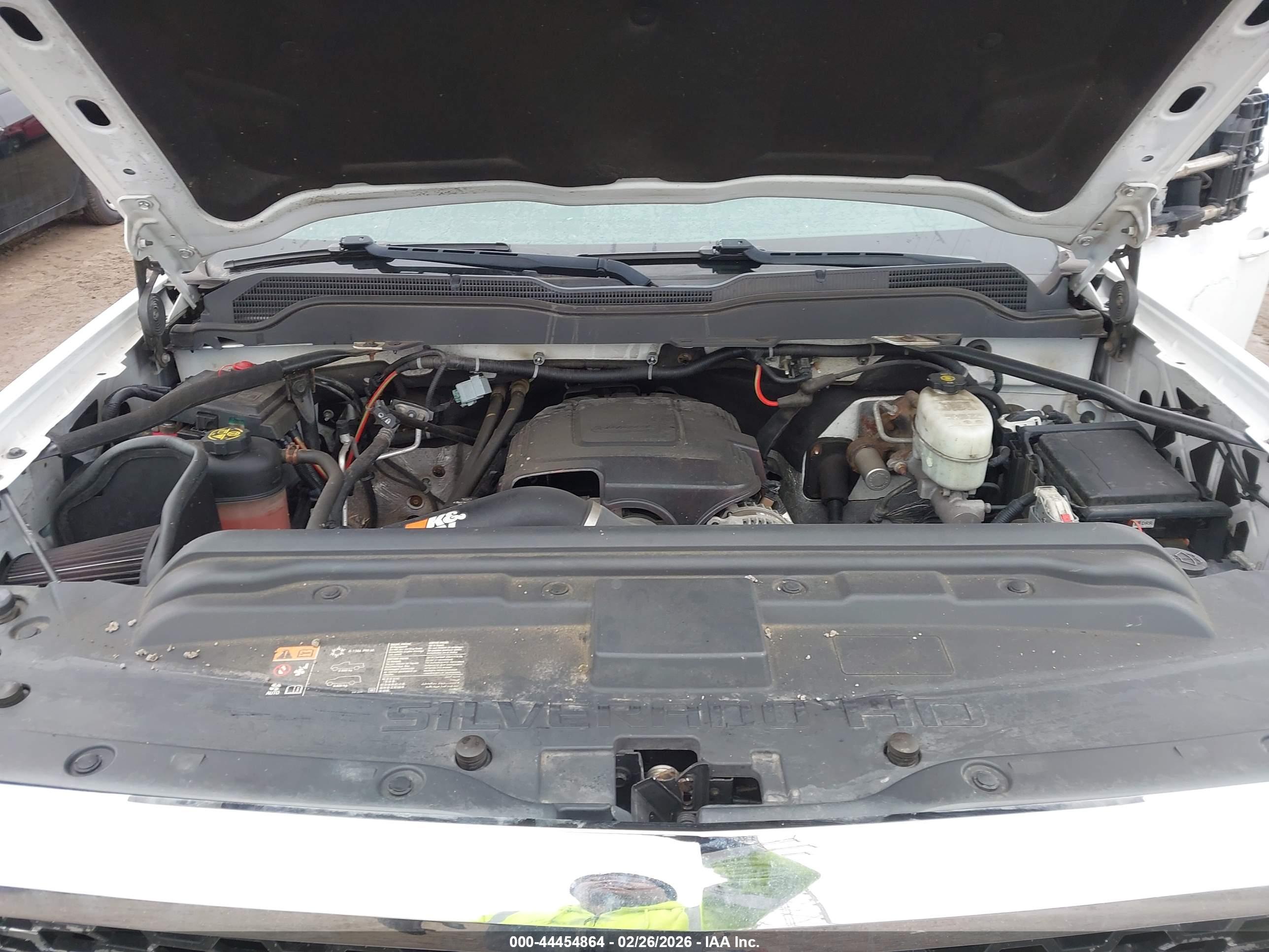 CHEVROLET SILVERADO image 10