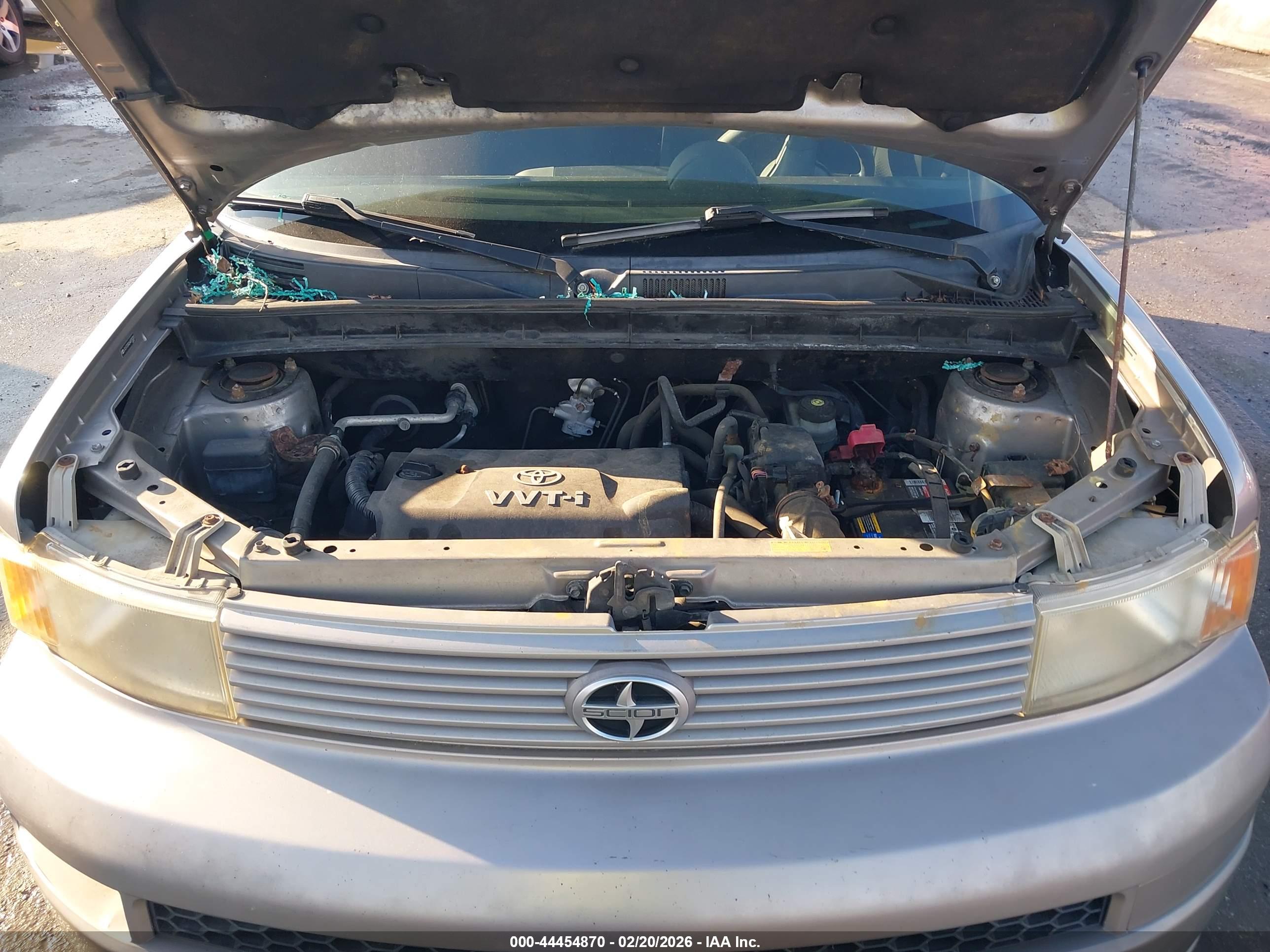 SCION XB image 10