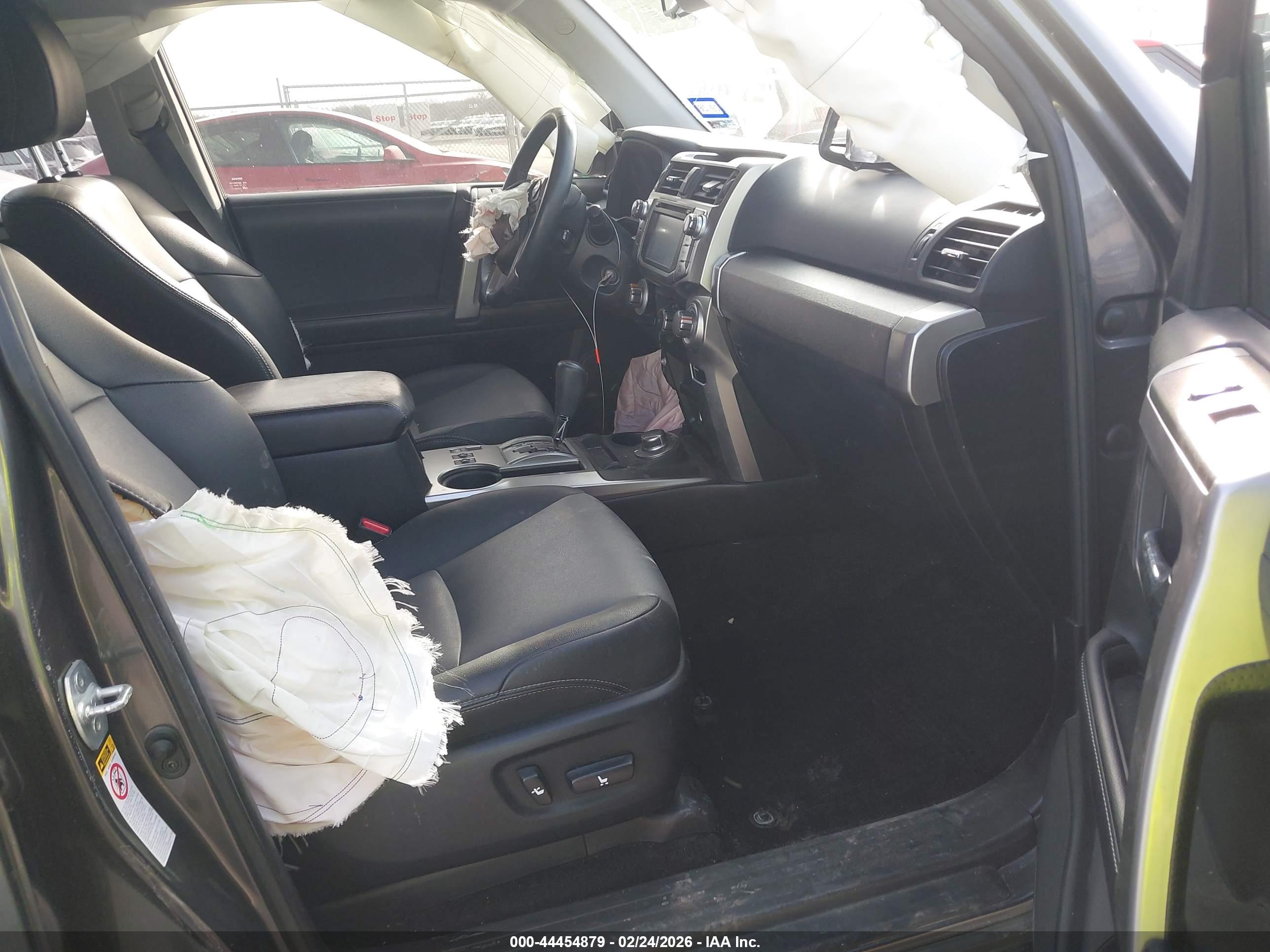 TOYOTA 4RUNNER image 5