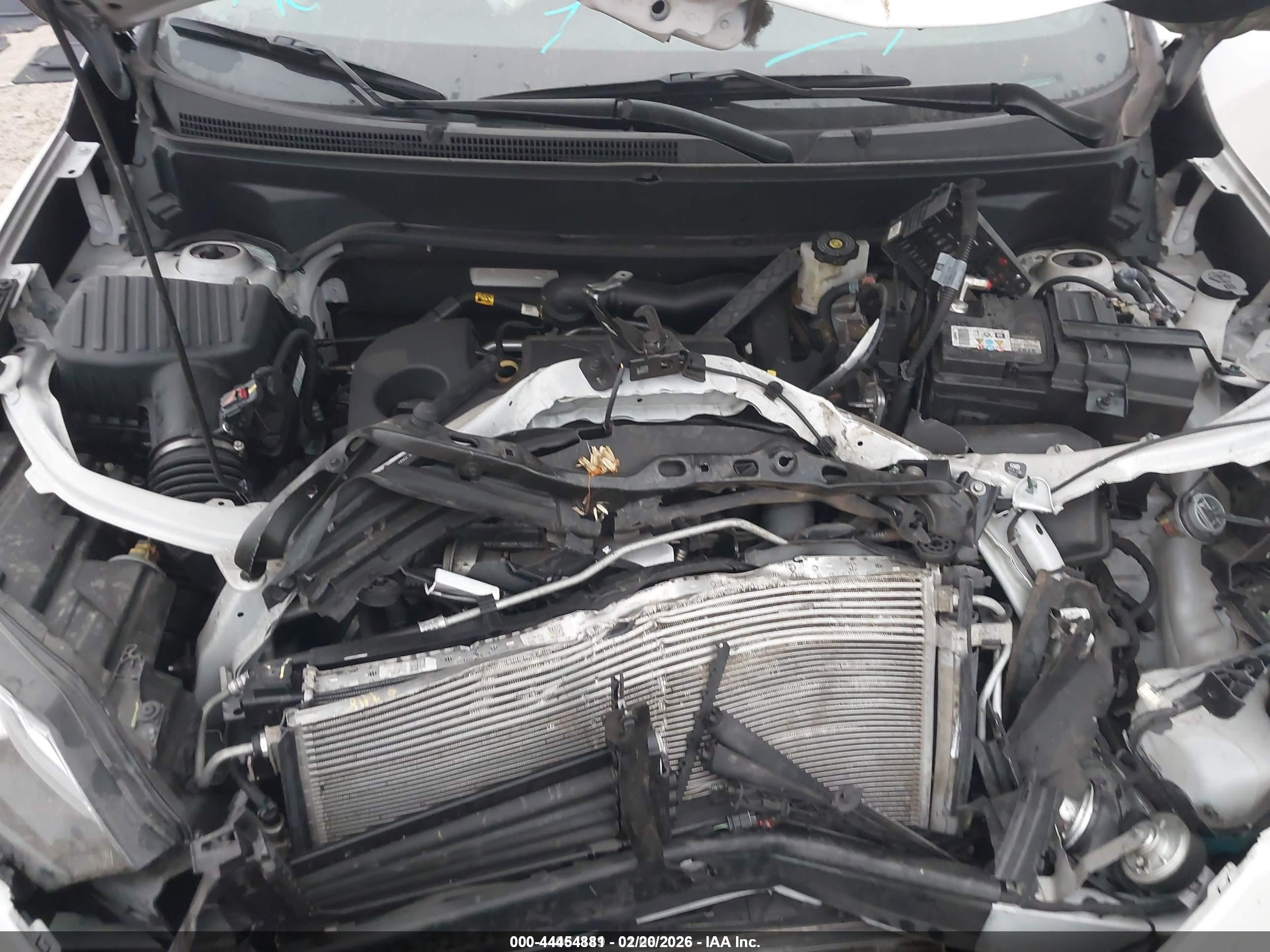 CHEVROLET EQUINOX image 10