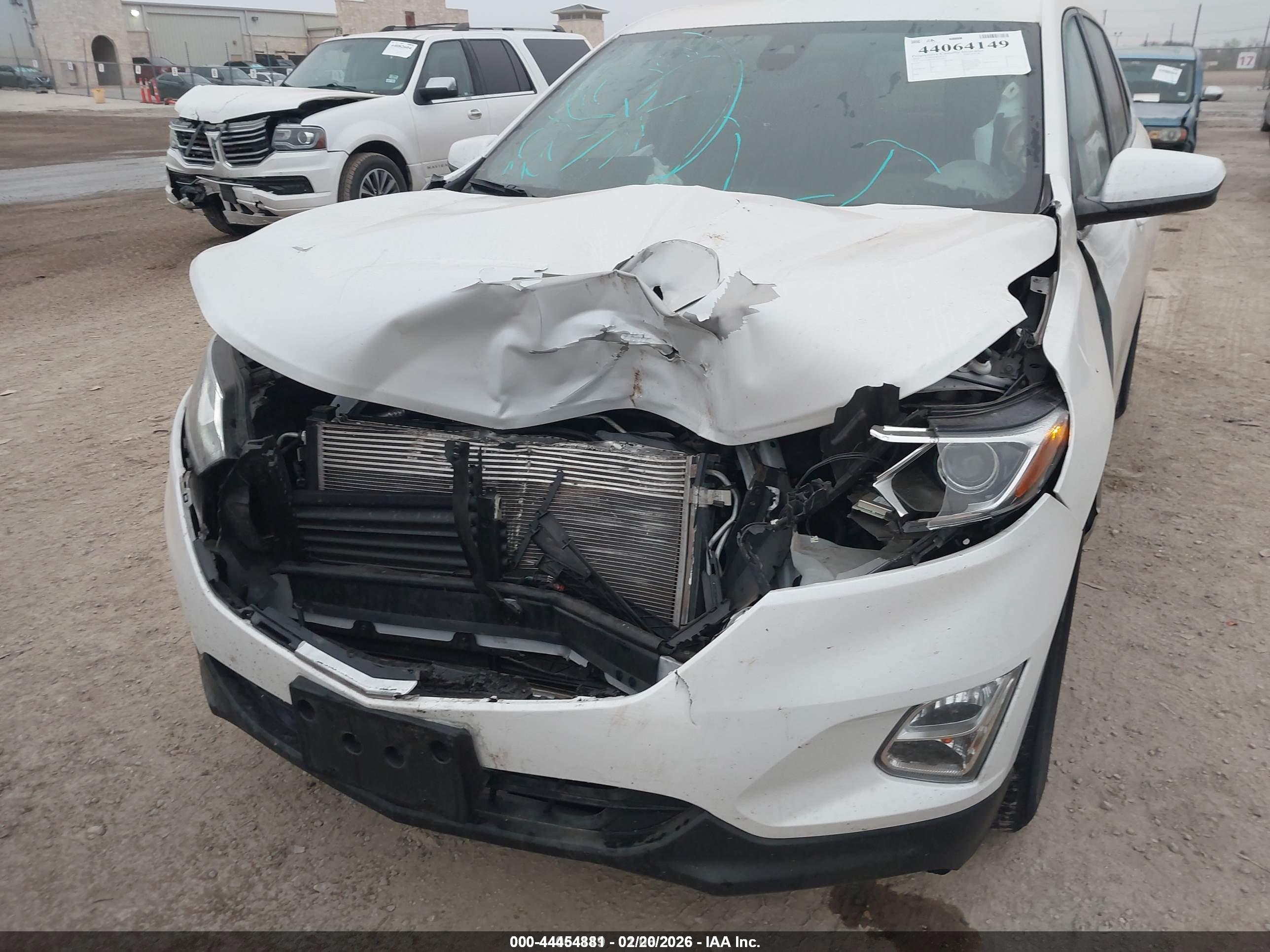 CHEVROLET EQUINOX image 6