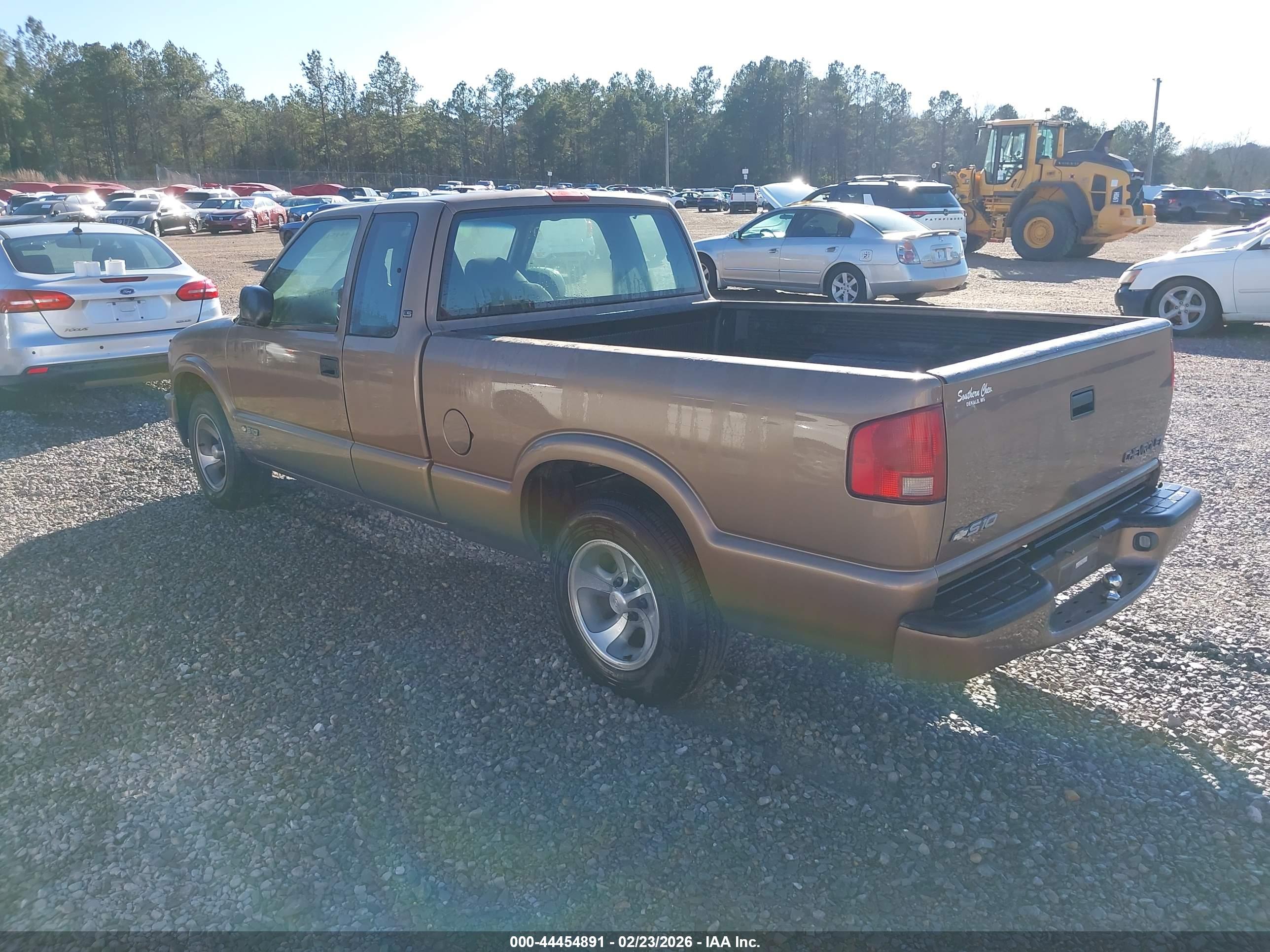 CHEVROLET S-10 image 3