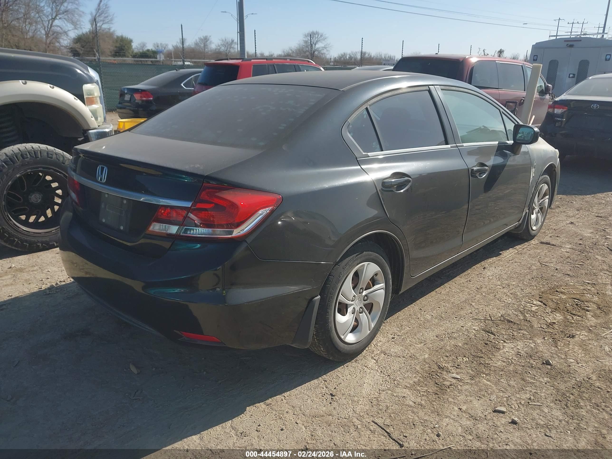 HONDA CIVIC image 4