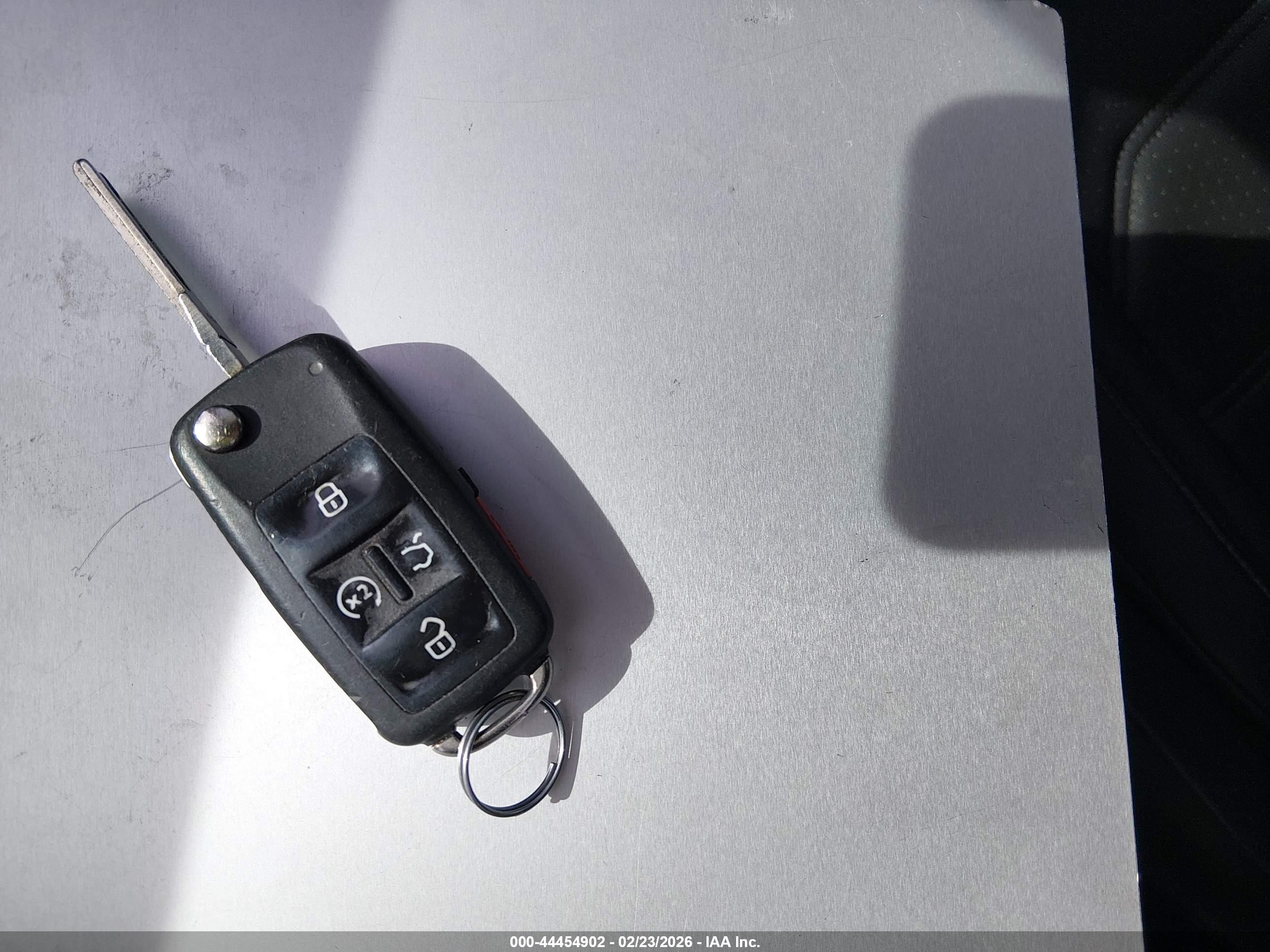 VOLKSWAGEN PASSAT image 11